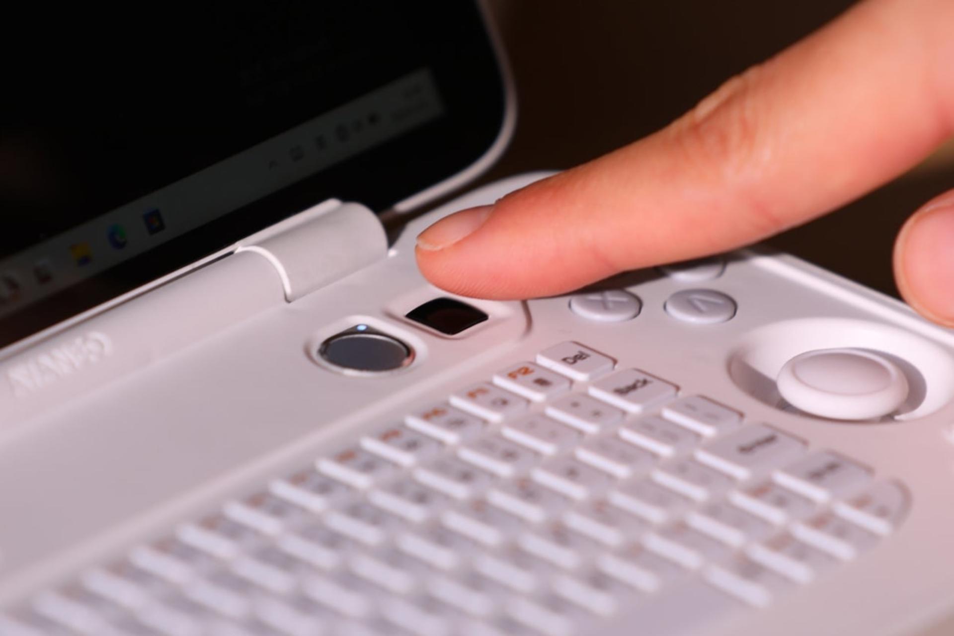 دکمه های کنسول بازی آیانئو AYANEO FLIP KB سفید