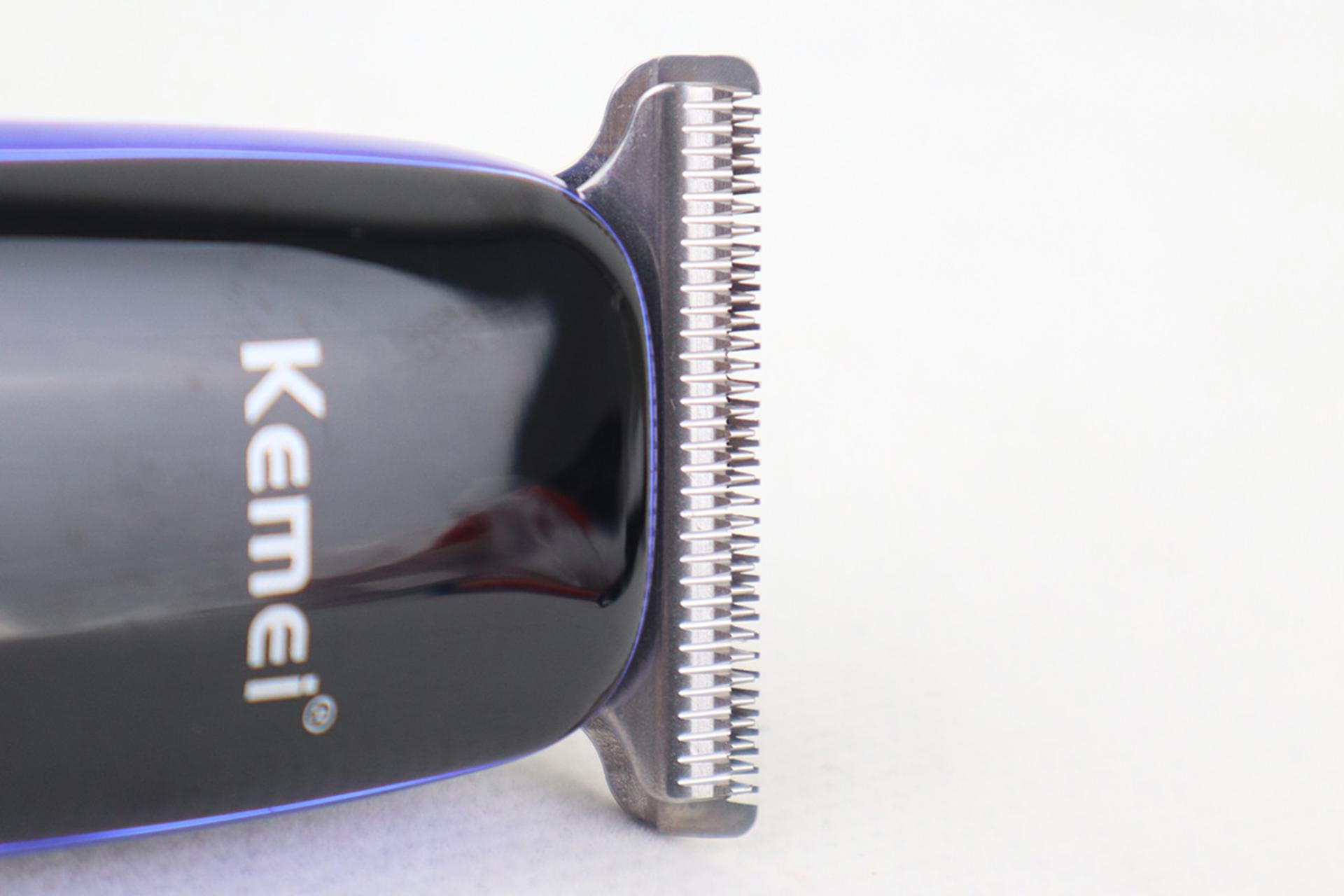 ماشین اصلاح و ریش تراش کیمی Kemei KM-828 نمای تیغه