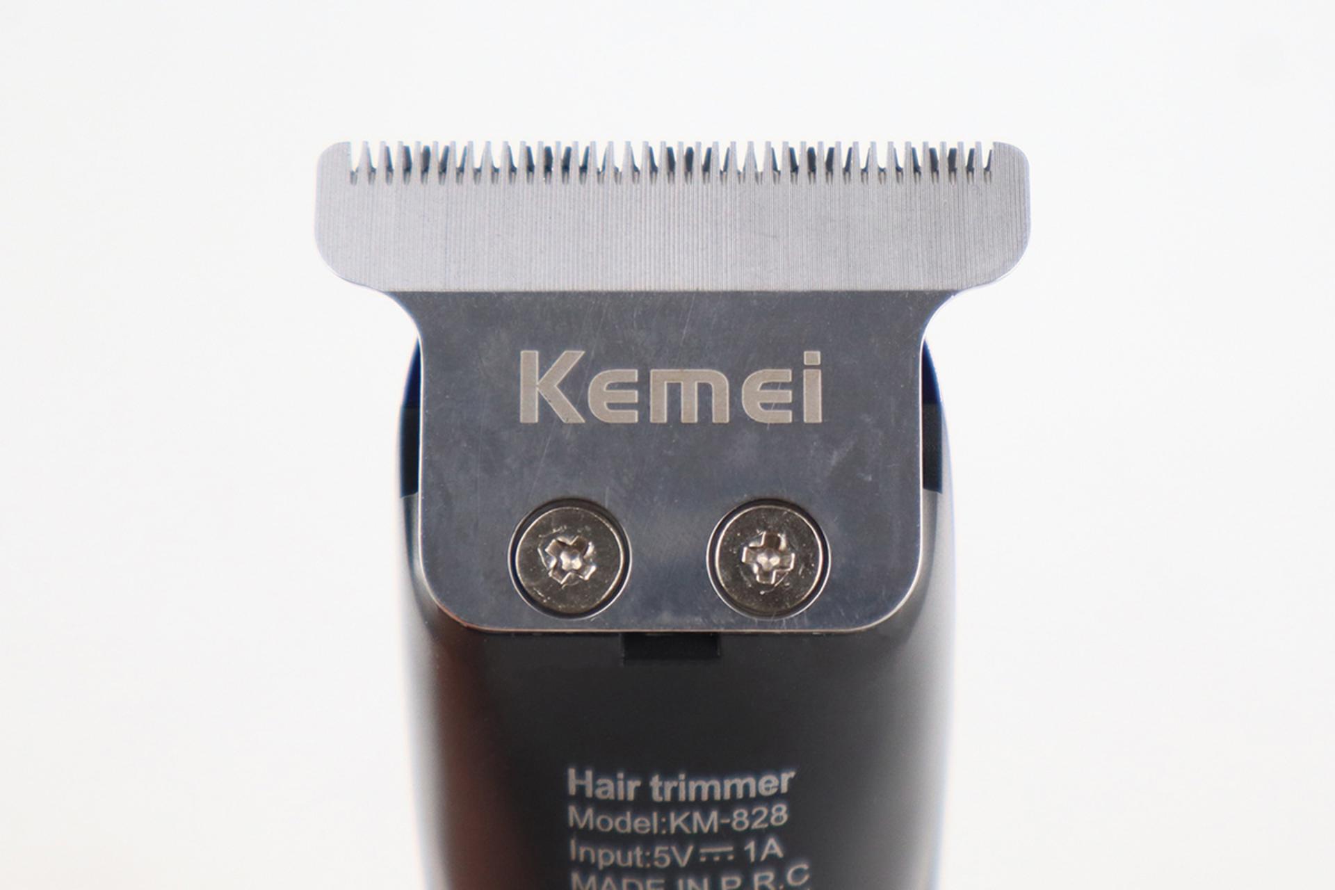 ماشین اصلاح و ریش تراش کیمی Kemei KM-828 نمای پشت تیغه