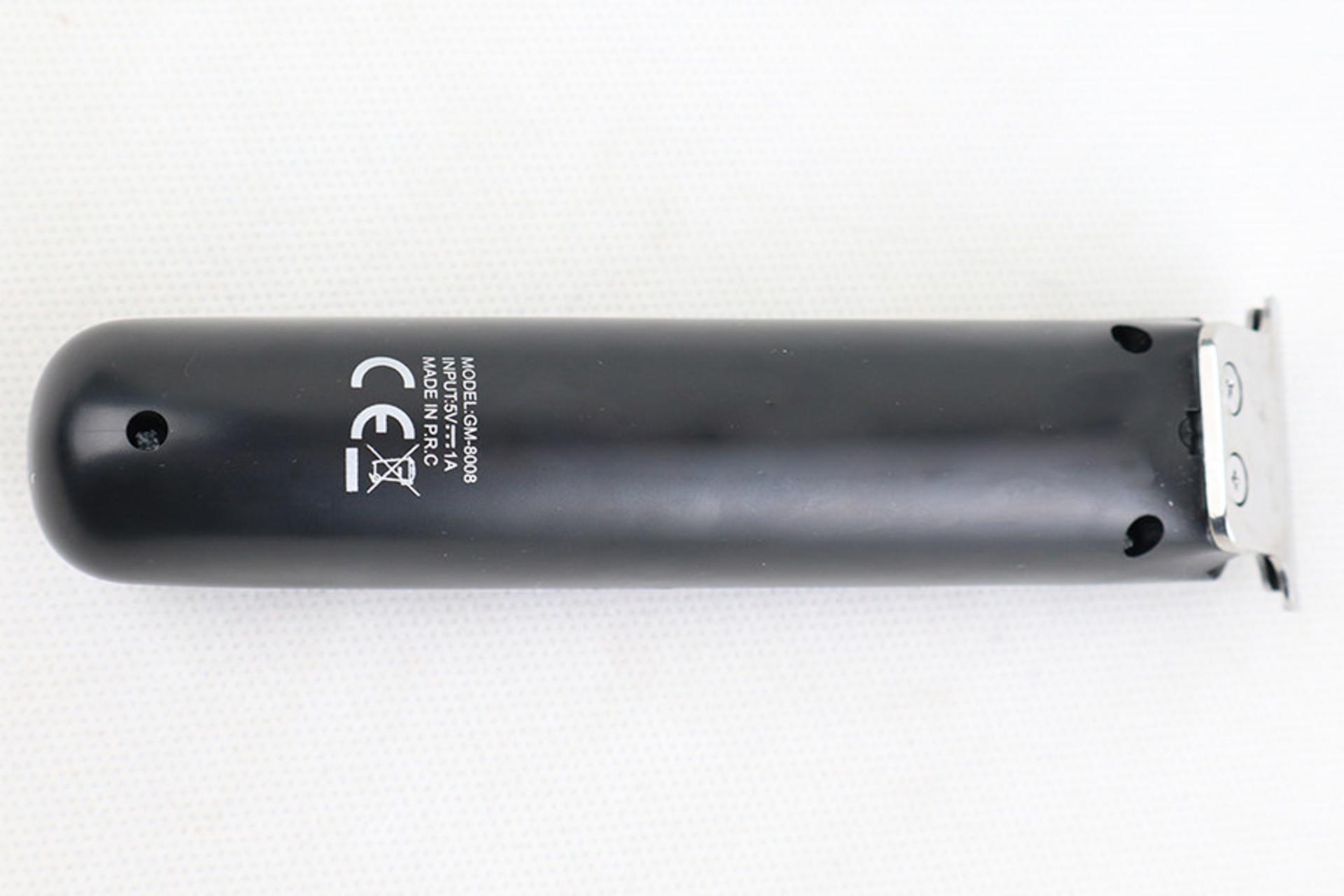 ماشین اصلاح و ریش تراش جیمی Geemy GM-8008 نمای پشت