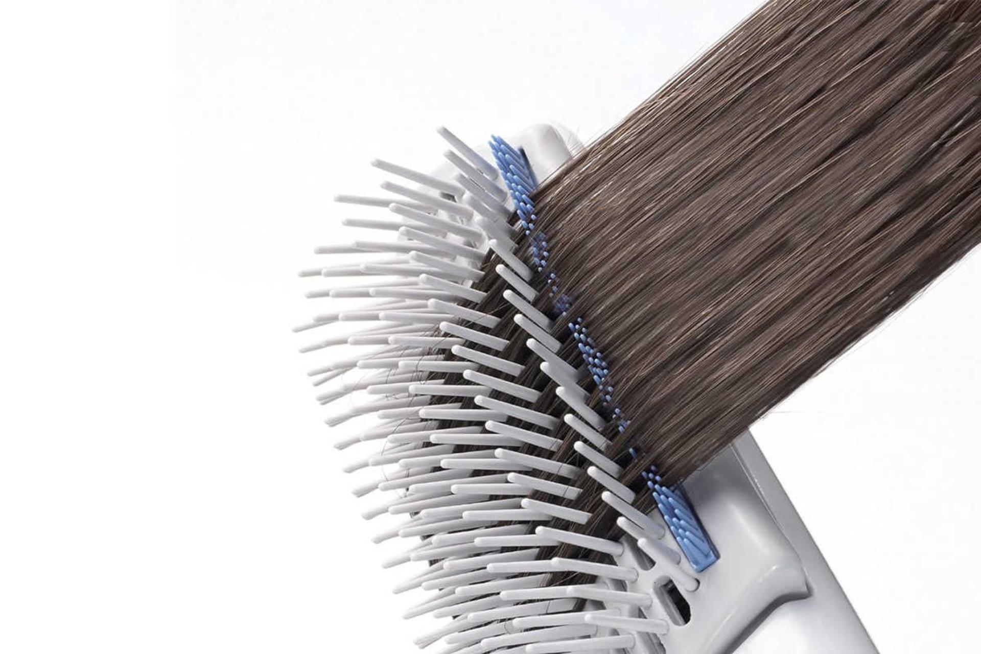 نمای نزدیک برس سشوار برس‌دار پاناسونیک EH-KA81