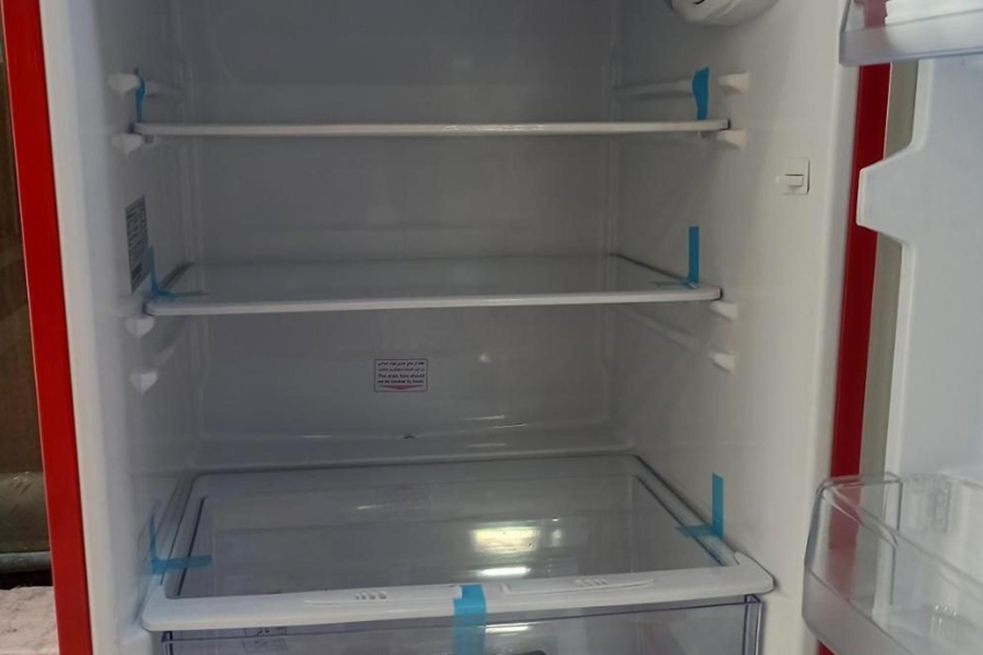 یخچال امرسان Emersun RF7T160-CLA نمای داخل