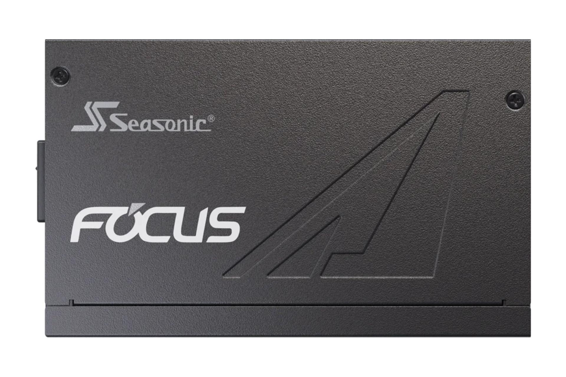 نمای پنل کناری پاور کامپیوتر سی سونیک FOCUS GX ATX 3.0 با توان 750 وات با نمایش لوگو