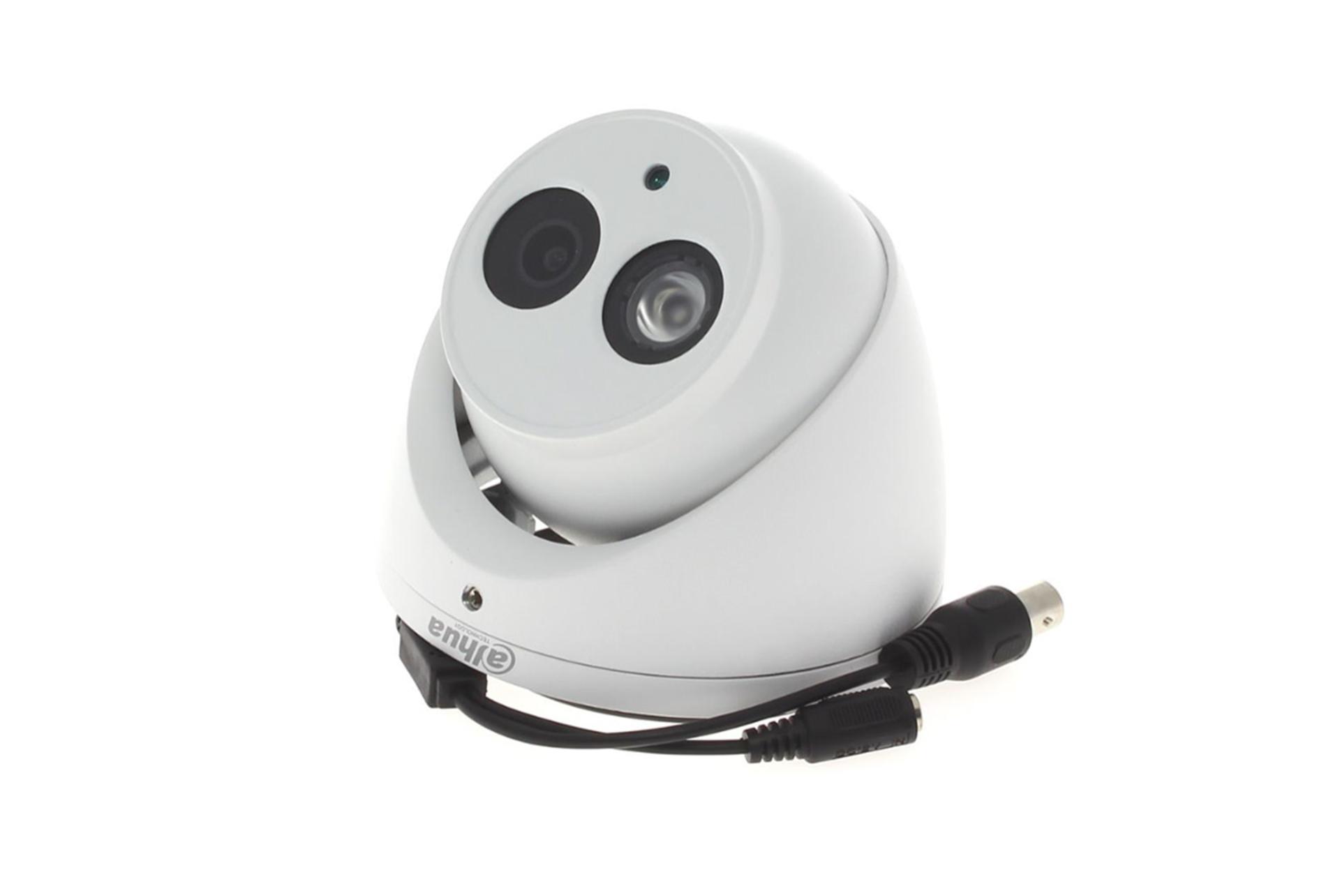 دوربین نظارتی داهوا Dahua DH-HAC-HDW1200EM-A نمای جلو و راست
