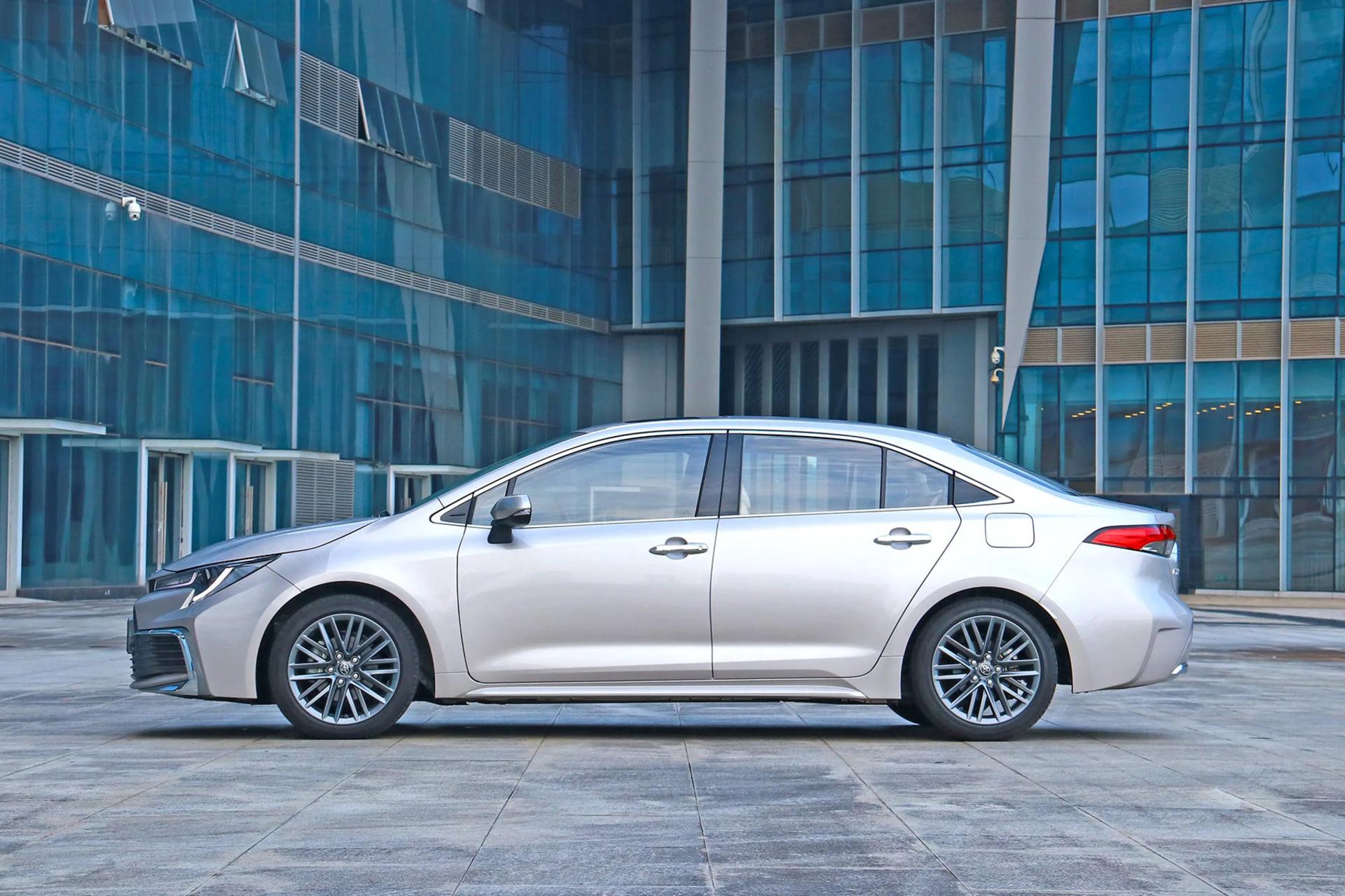 تویوتا لوین هیبرید Toyota Levin Hybrid 2024 نمای جانبی