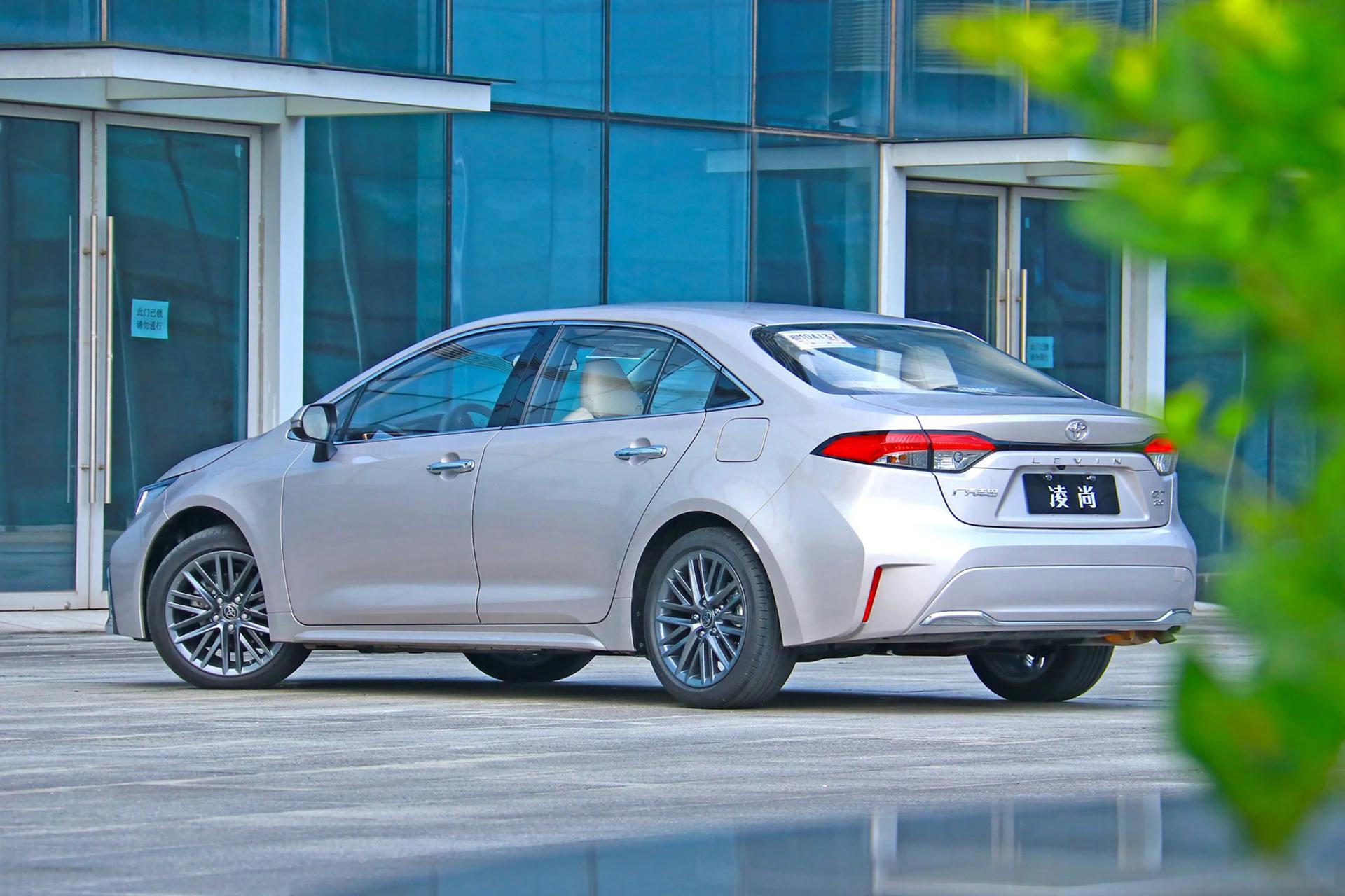 تویوتا لوین هیبرید Toyota Levin Hybrid 2024 نمای جانبی و پشت