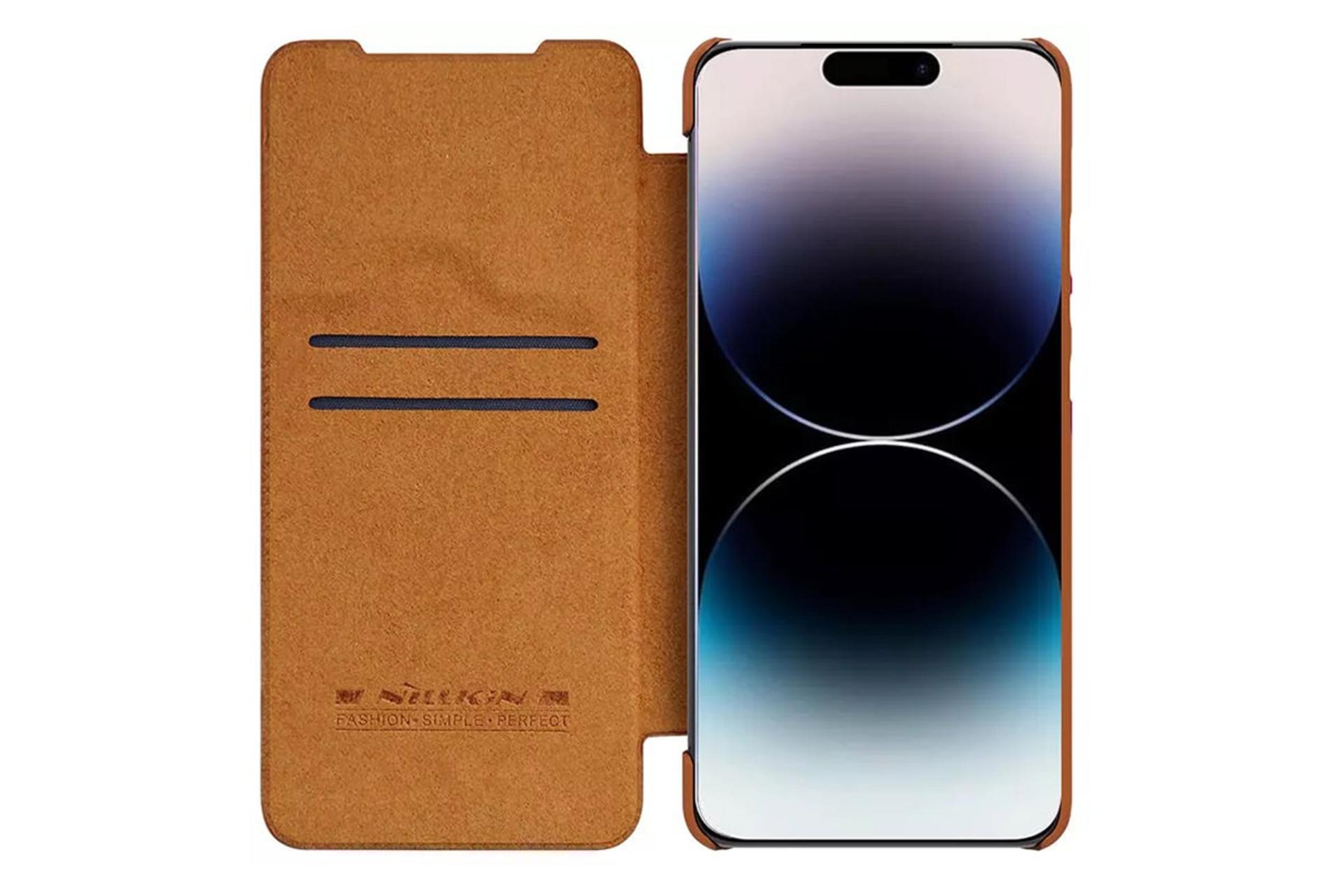 قاب گوشی نیلکین Nillkin Qin Pro Leather Apple iPhone 14 Pro Max رنگ قهوه ای نمای داخل روی گوشی