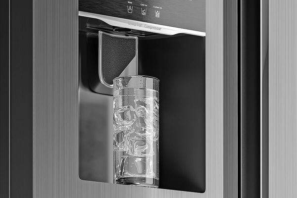 یخچال فریزر جی پلاس Gplus GSS-P7636 نمای آب ریز