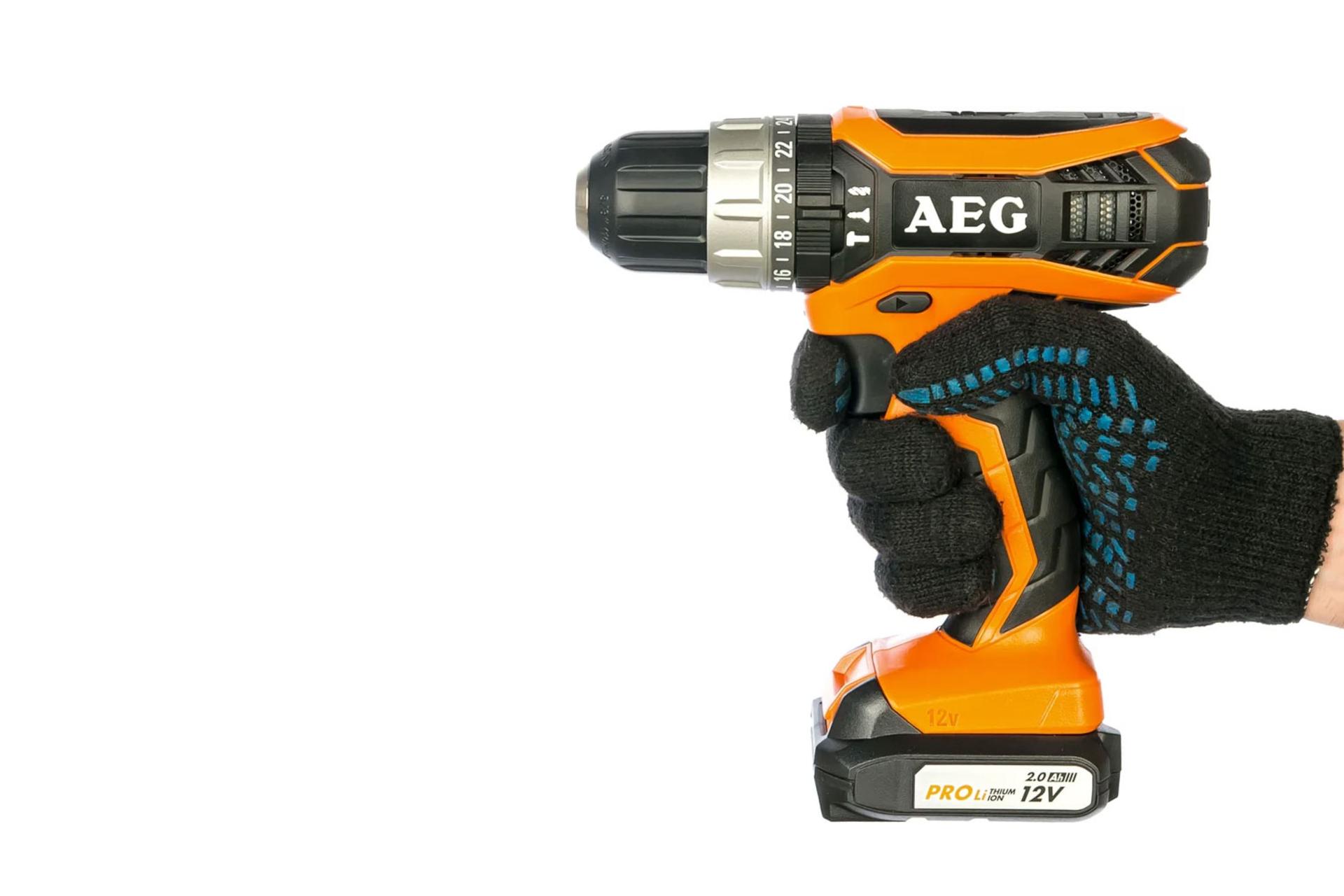 ابعاد و اندازه دریل پیچ گوشتی شارژی آ ا گ BSB 12G3