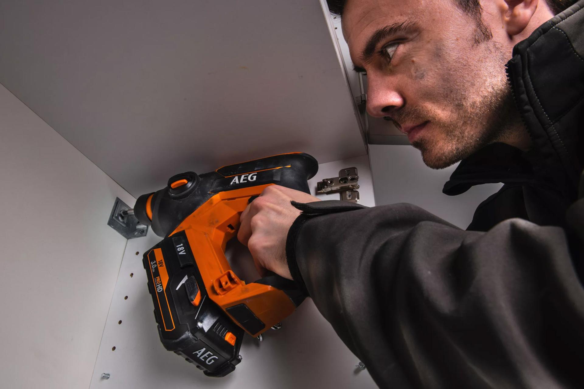 دریل بتن کن شارژی آ ا گ BBH 18C