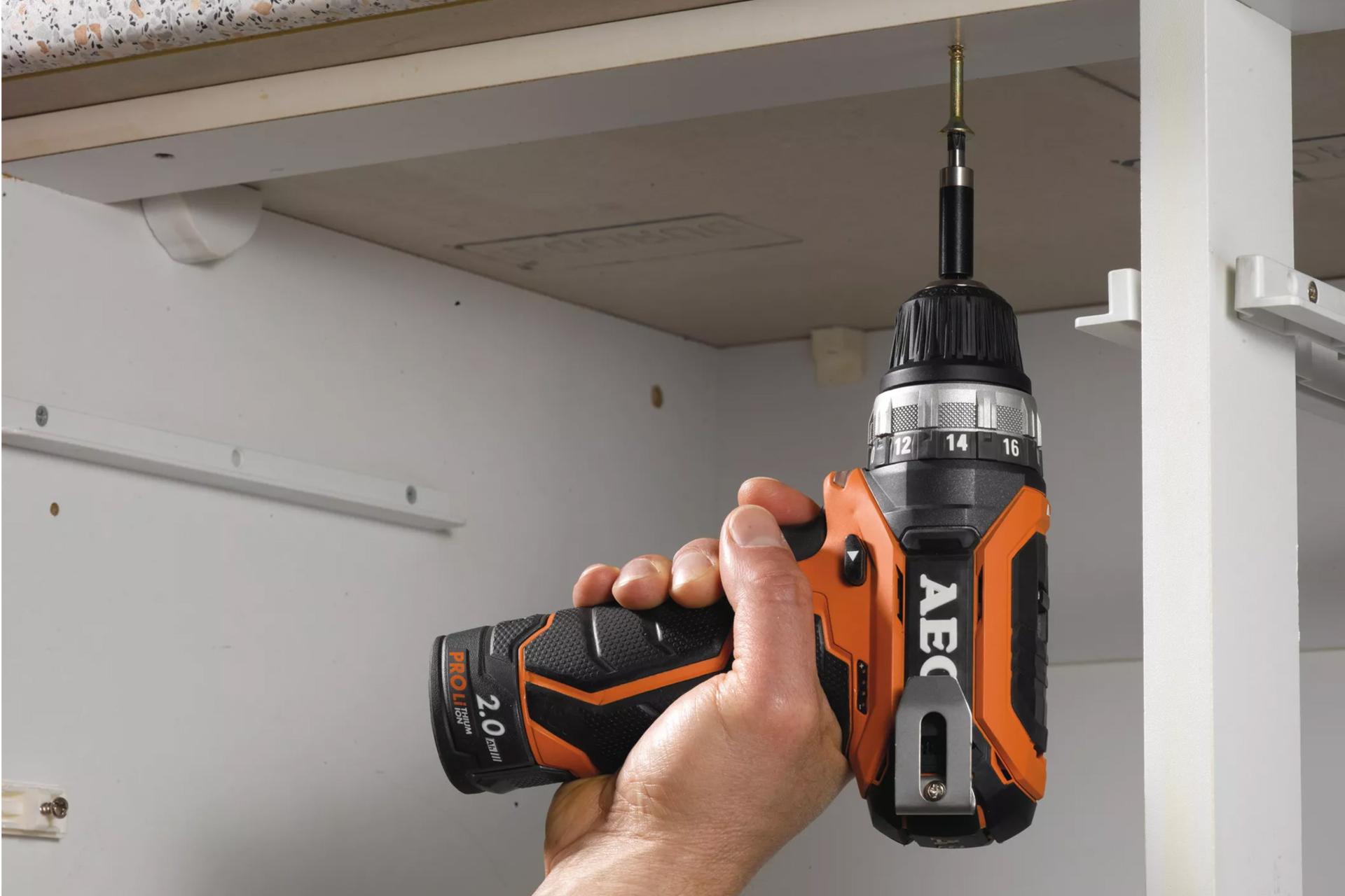 قدرت و توان دریل پیچ گوشتی شارژی آ ا گ BS 12C2