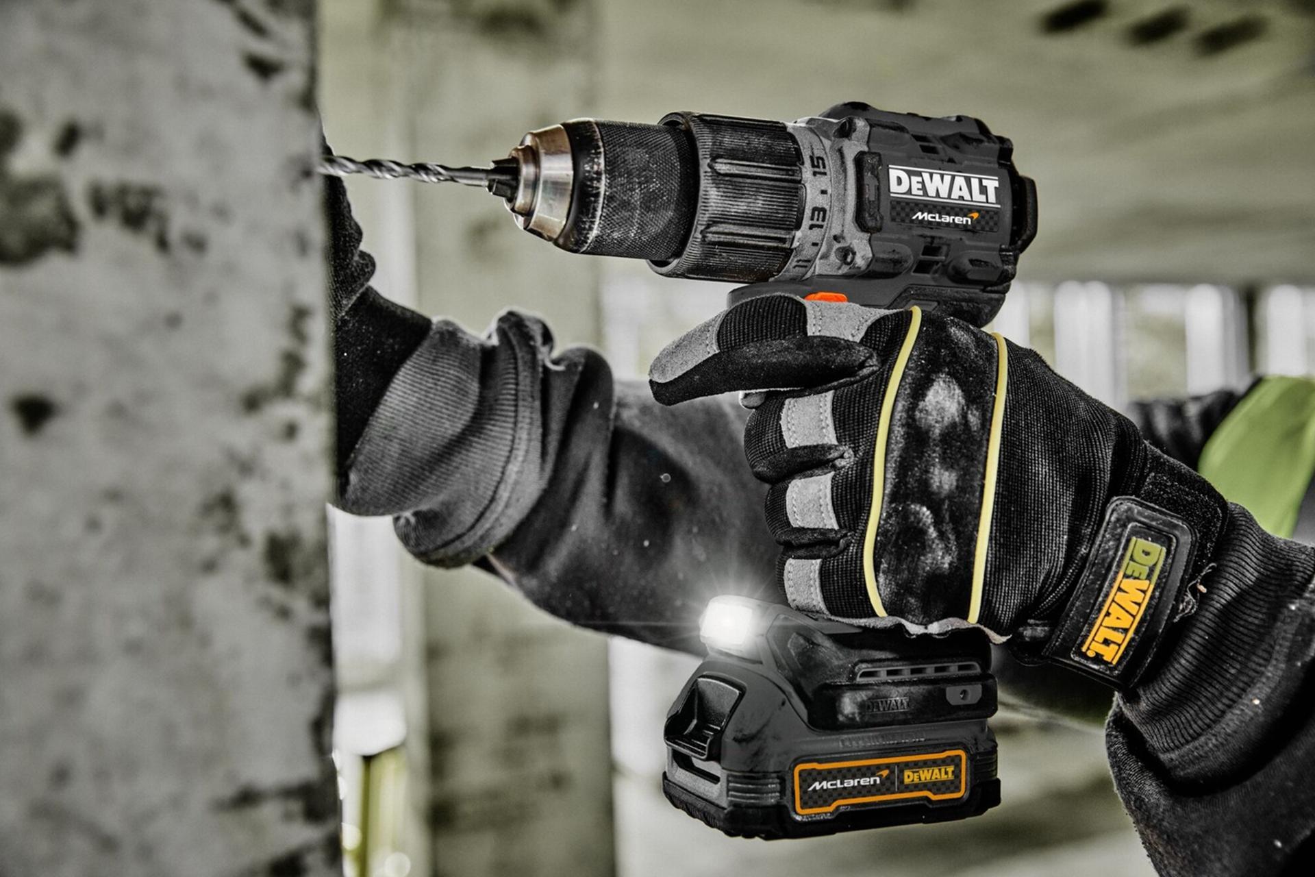 دریل چکشی شارژی دیوالت DCD85ME2GT-QW