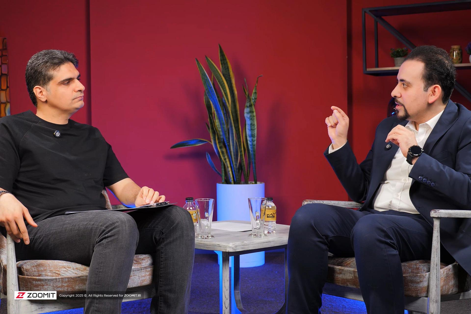 مقداد ولایی - هم‌مدیرعامل جاب‌ویژن و مسعود یوسف‌نژاد - مدیرعامل زومیت در استودیوی زومیت