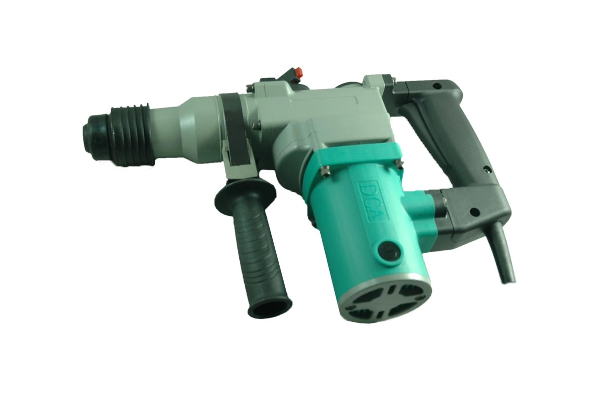 قدرت و توان دریل بتن کن برقی دی سی ای AZC03-26B