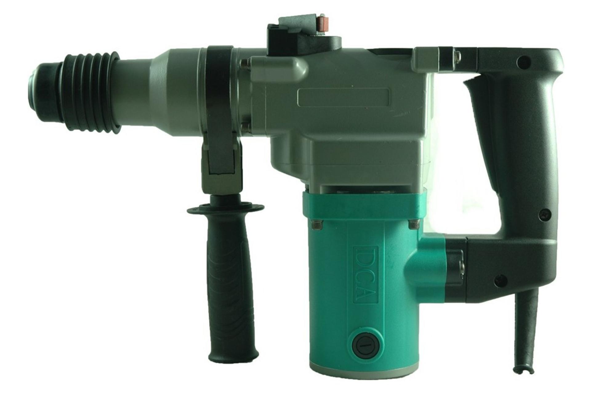 نمای کنار دریل بتن کن برقی دی سی ای AZC03-26B