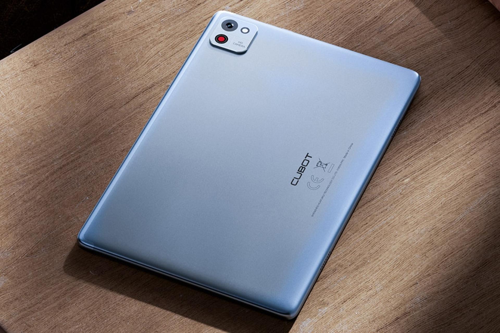 نمای پنل پشت تبلت کوبوت تب 65 / CUBOT Tab 65 با نمایش لوگو و دوربین پشت
