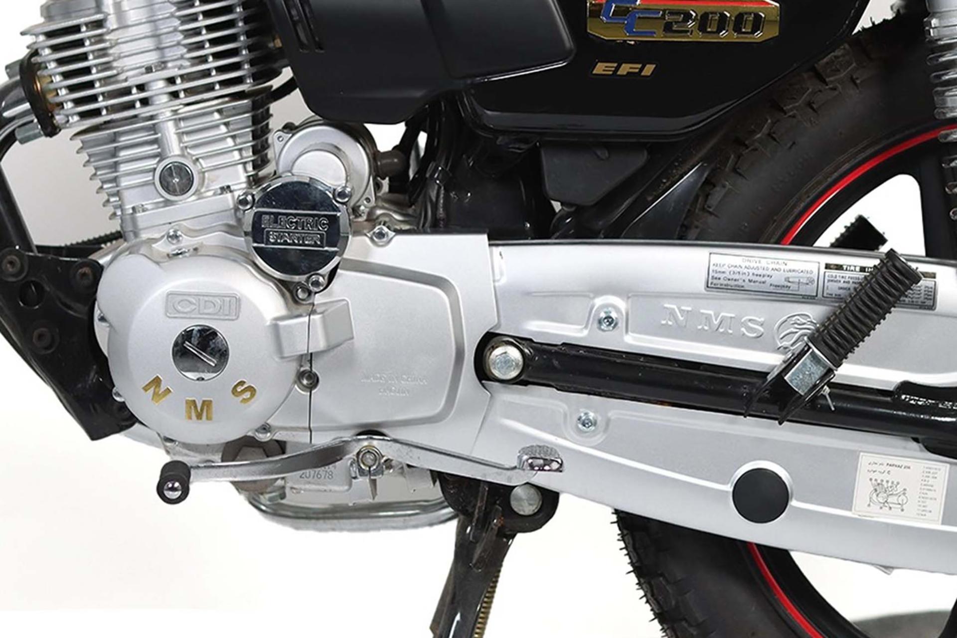 موتورسیکلت نیرو موتور پرواز Niroo Motor Parvaz CDI 200 نمای پیشرانه