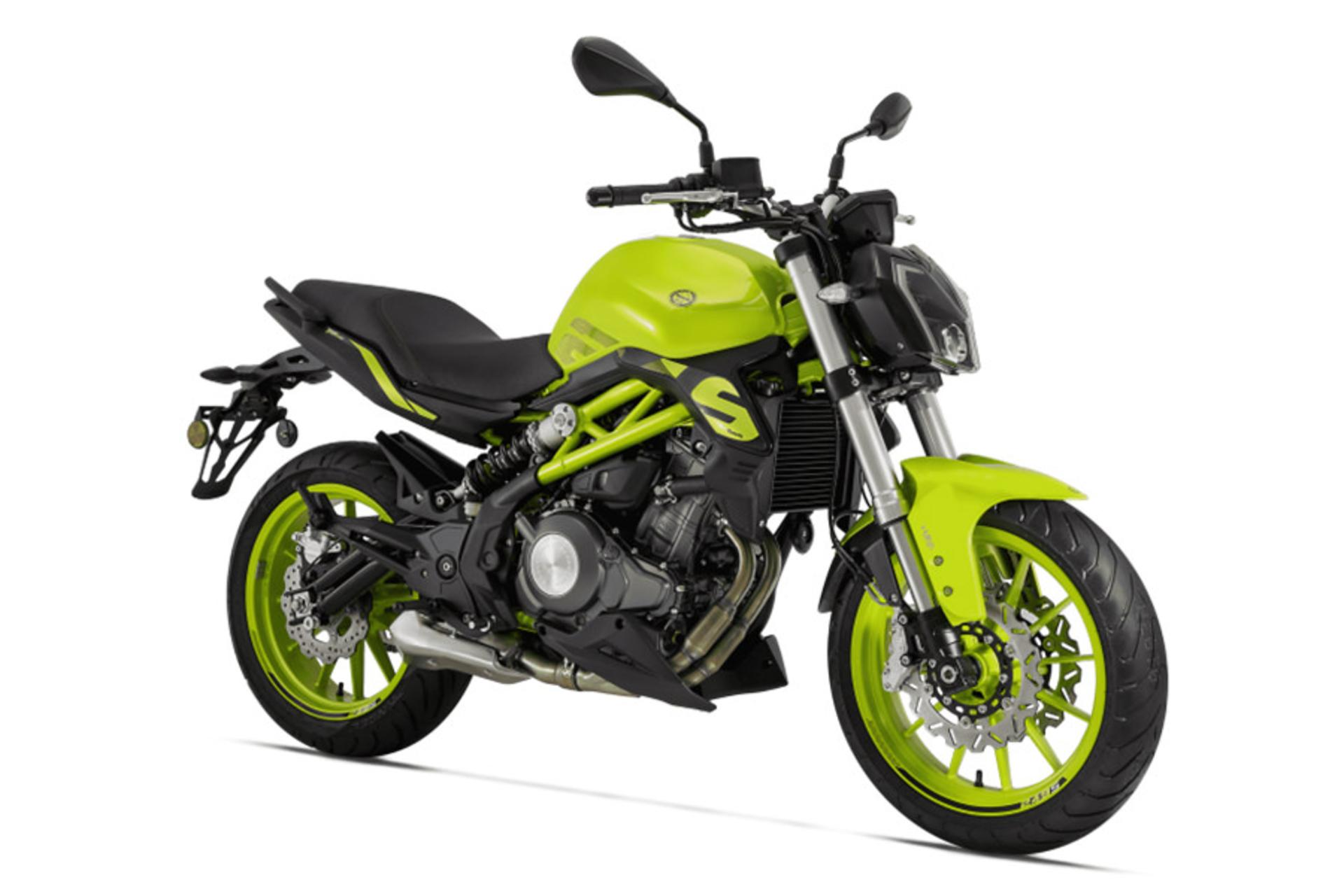 موتورسیکلت بنلی Benelli TNT 249S نمای جلو