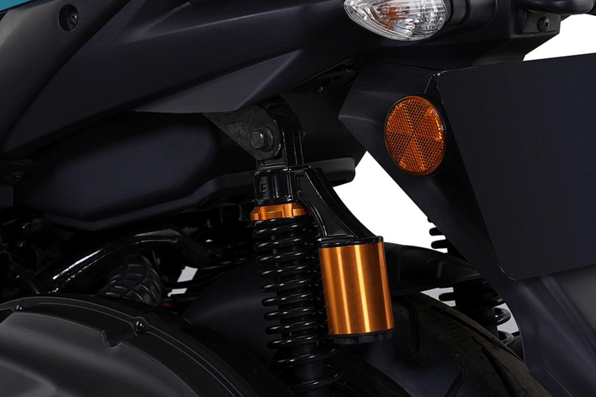 کبیر موتور طرح آیرومکس Kabir Motor RISE NVX 170 نمای کمک عقب