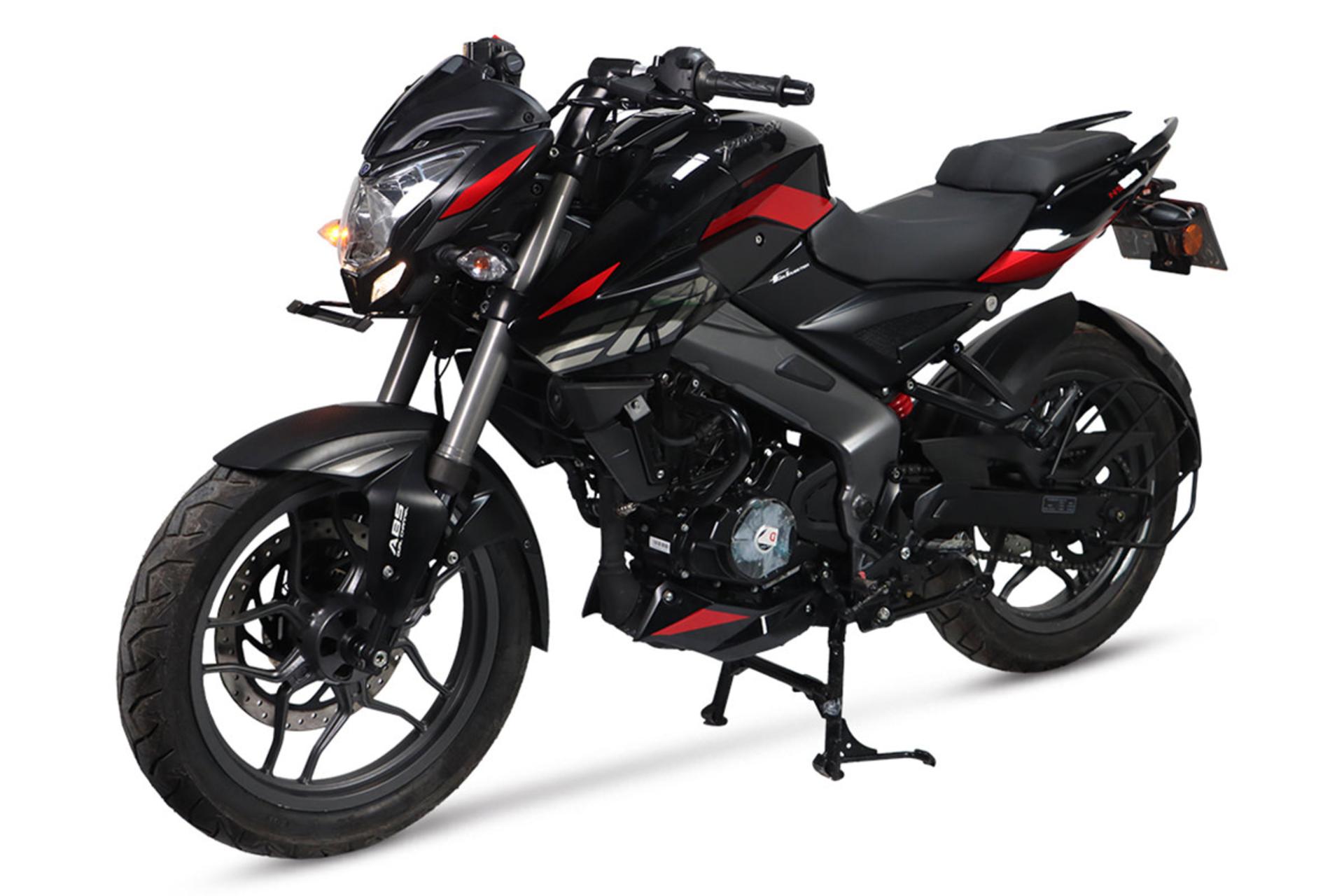موتورسیکلت باجاج Bajaj Pulsar NS200 نمای جلو و جانبی