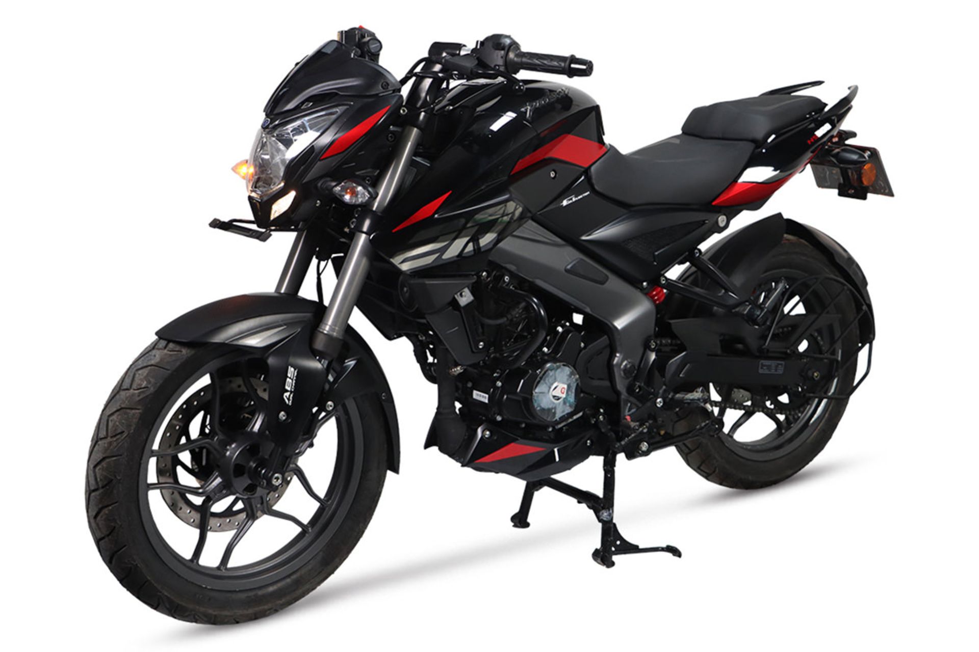موتورسیکلت باجاج Bajaj Pulsar NS200 نمای جلو و جانبی