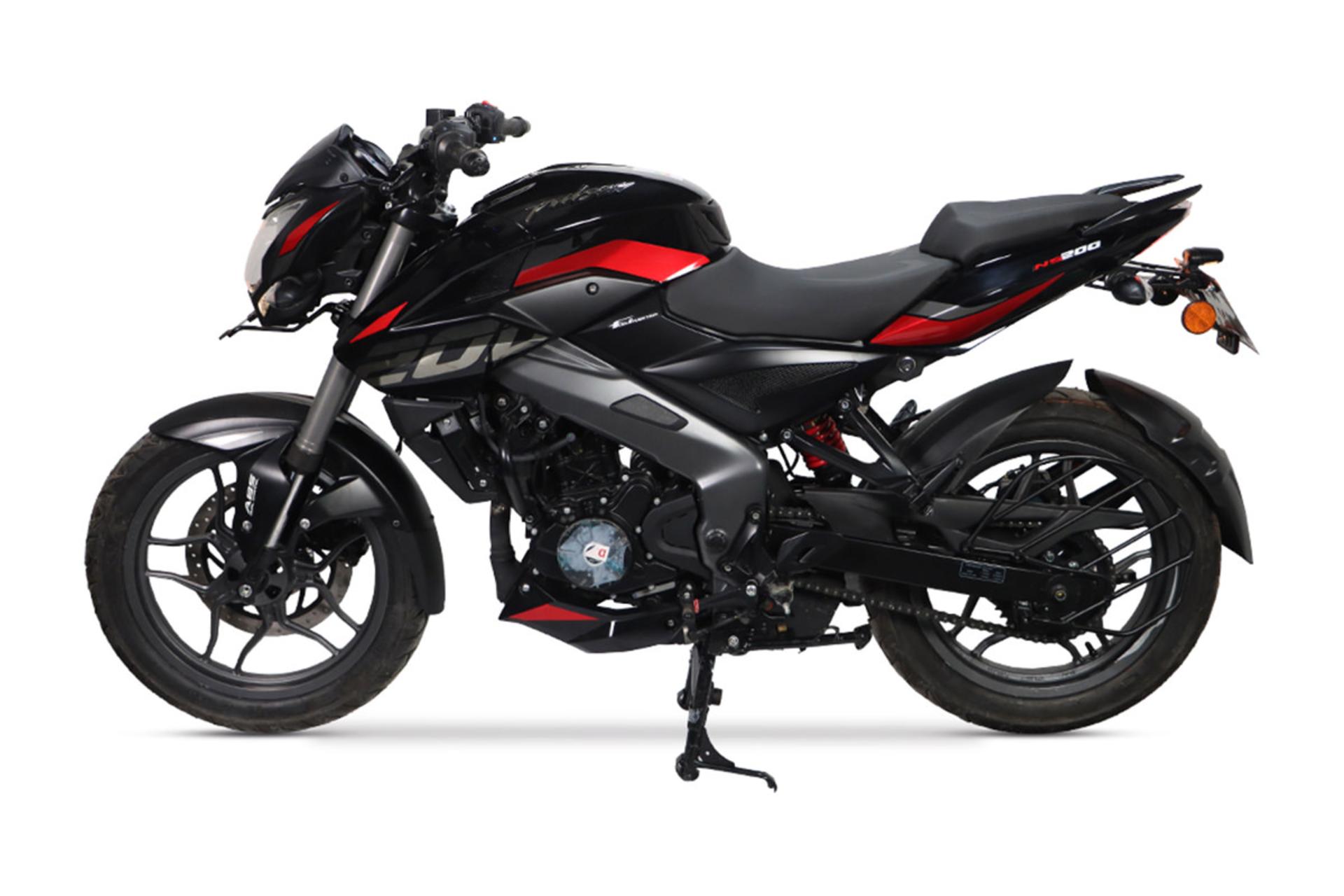 موتورسیکلت باجاج Bajaj Pulsar NS200 نمای جانبی چپ