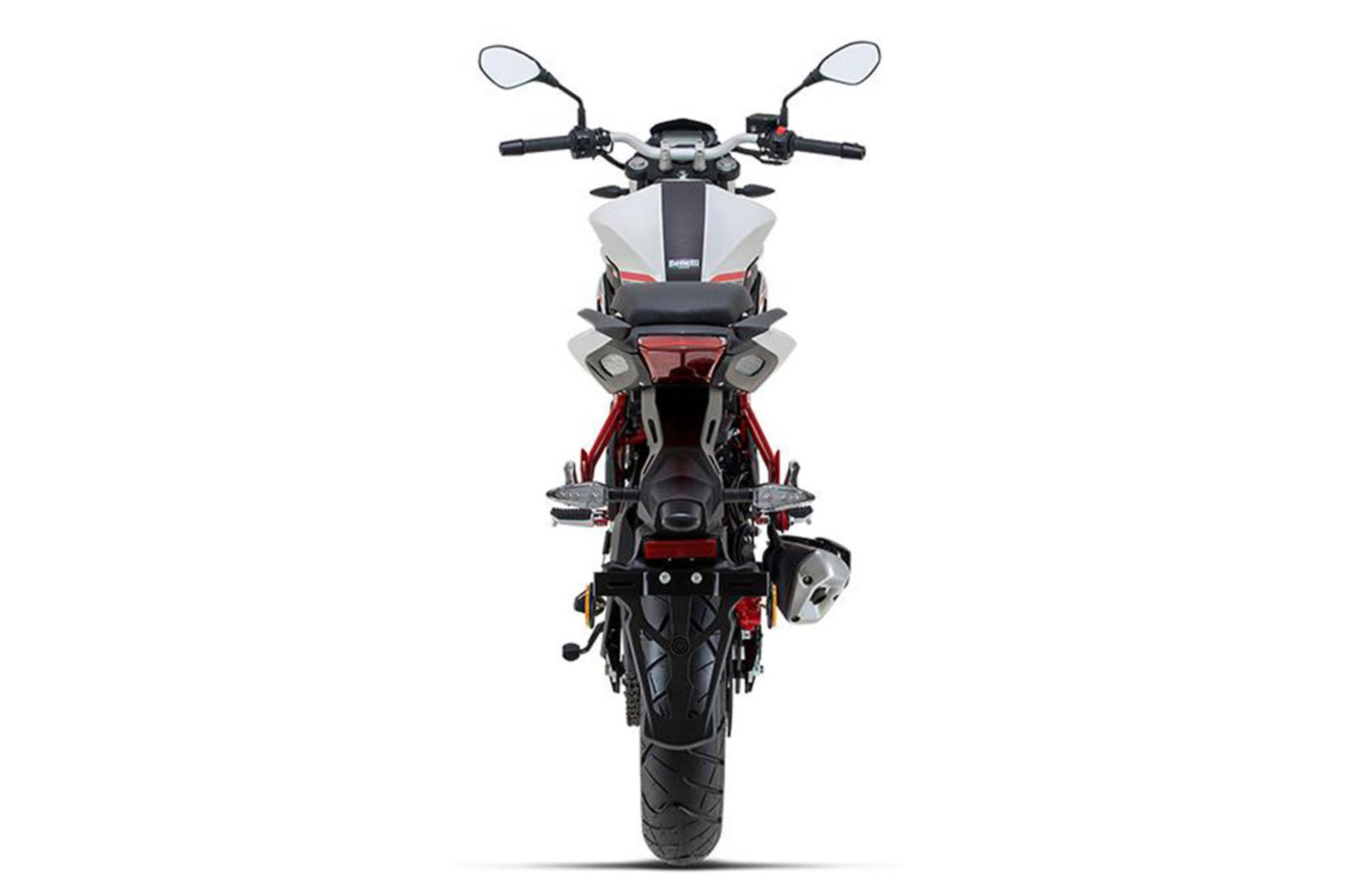 موتورسیکلت بنلی Benelli TNT 150i نمای پشت
