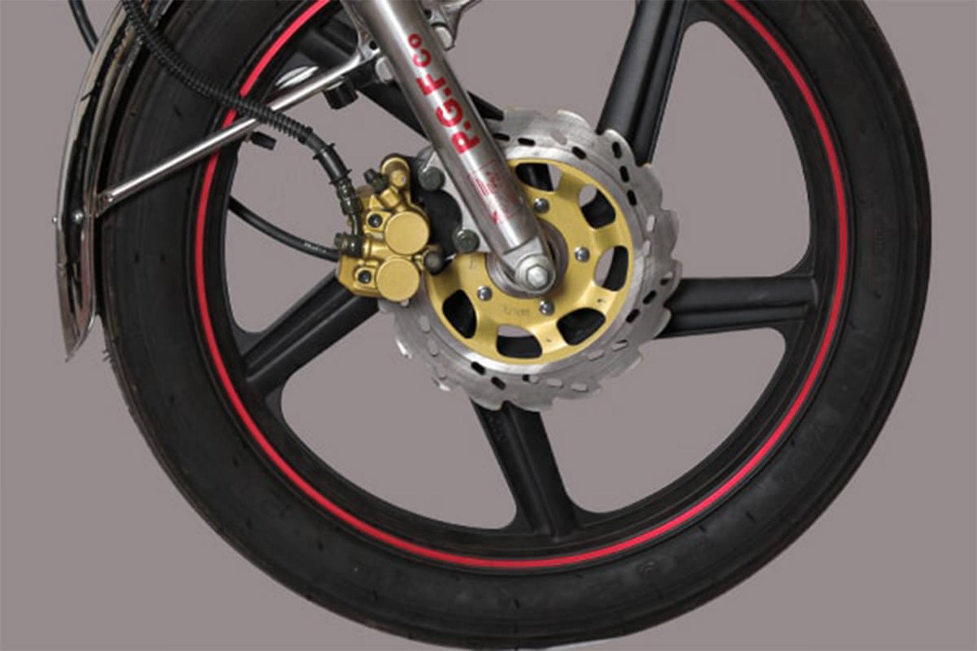 موتور سیکلت پیشرو تیزتک Pishro Gostar Fars TIZTAK 125 نمای چرخ جلو