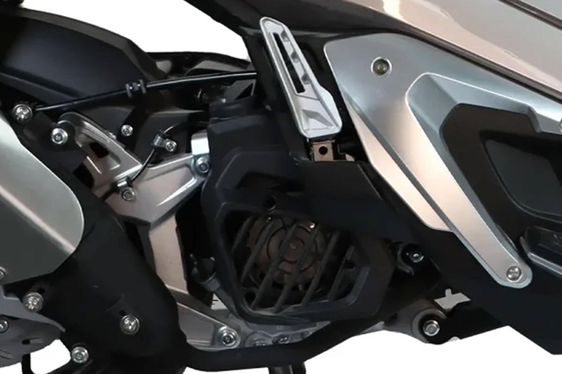 موتور سیکلت هانی موتور Hani Motor ADV150 نمای پیشرانه