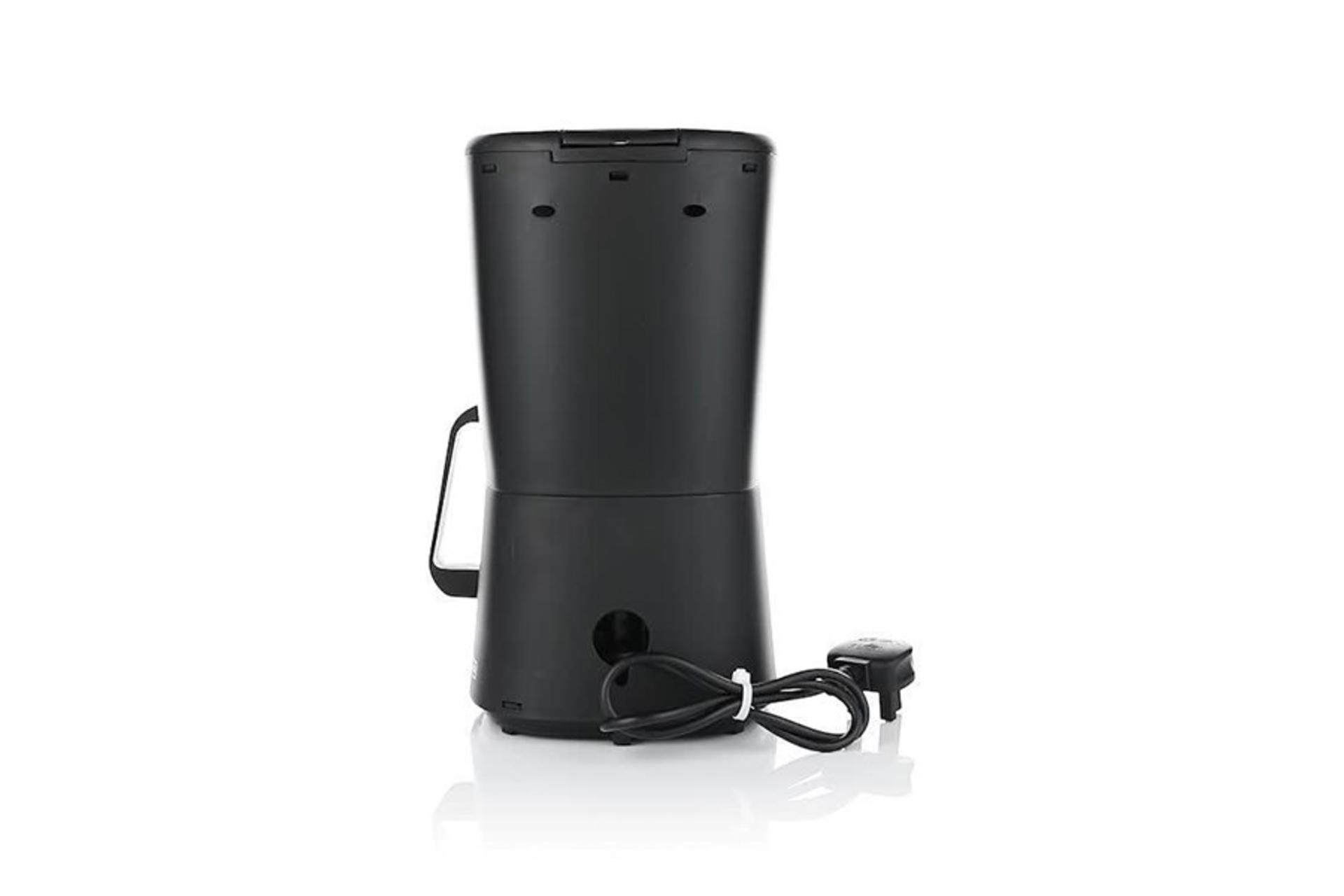 قهوه ساز بلک اند دکر BLACK+DECKER DCM750S-B5 نمای پشت
