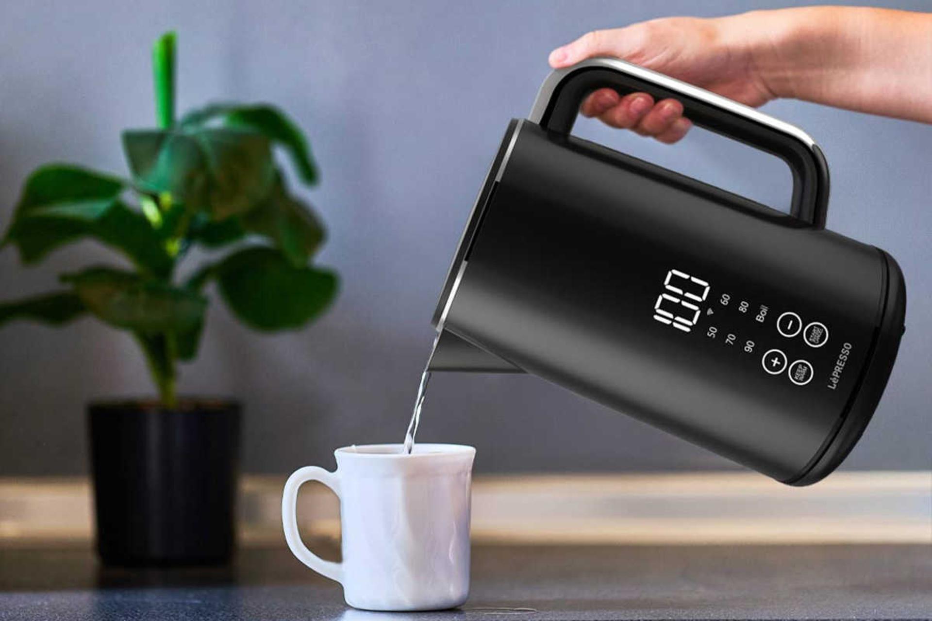 ابعاد کتری برقی لپرسو LPTPSKBK در دست