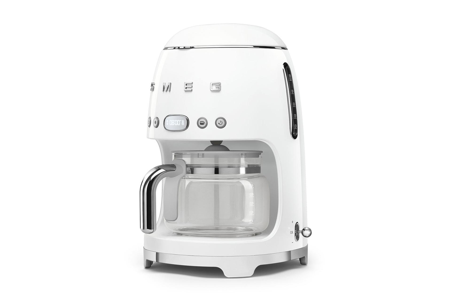 قهوه ساز اسمگ Smeg DCF02CREU رنگ سفید