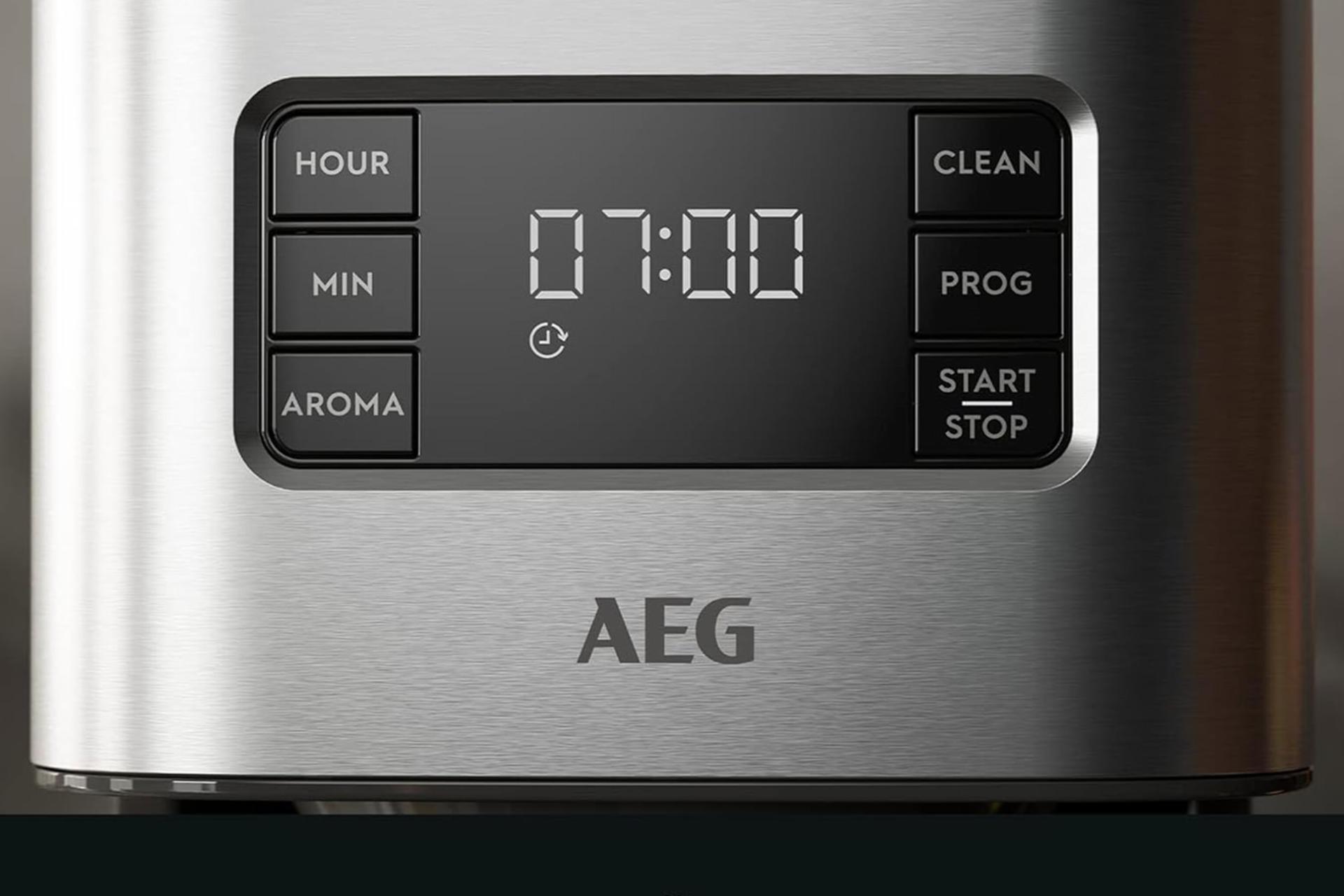 قهوه ساز آ ا گ AEG CM5-1-6ST نمای نمایشگر