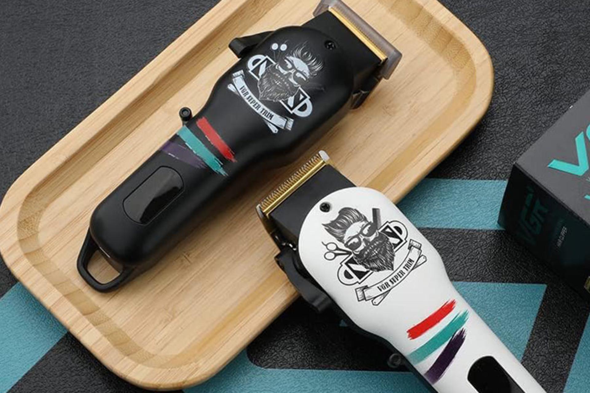 ماشین اصلاح و ریش تراش وی جی آر VGR V-699 رنگ سفید و مشکی