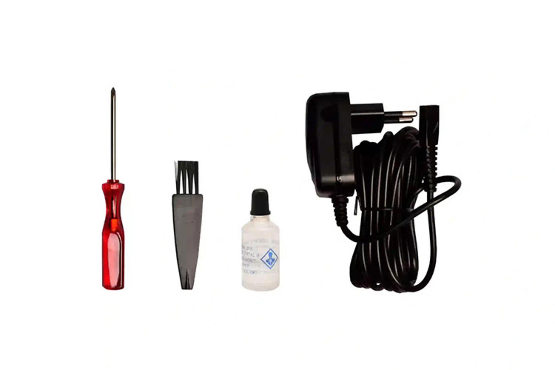 ماشین اصلاح رزونال REZONAL TITAN نمای لوازم همراه