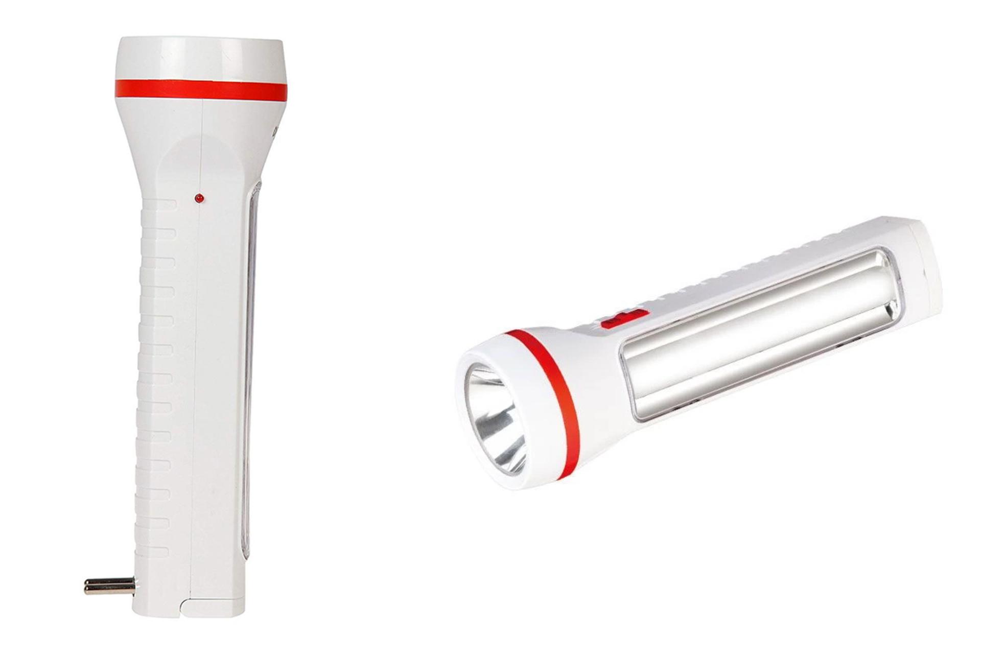 نمای کنار dp-9111b به همراه دوشاخه