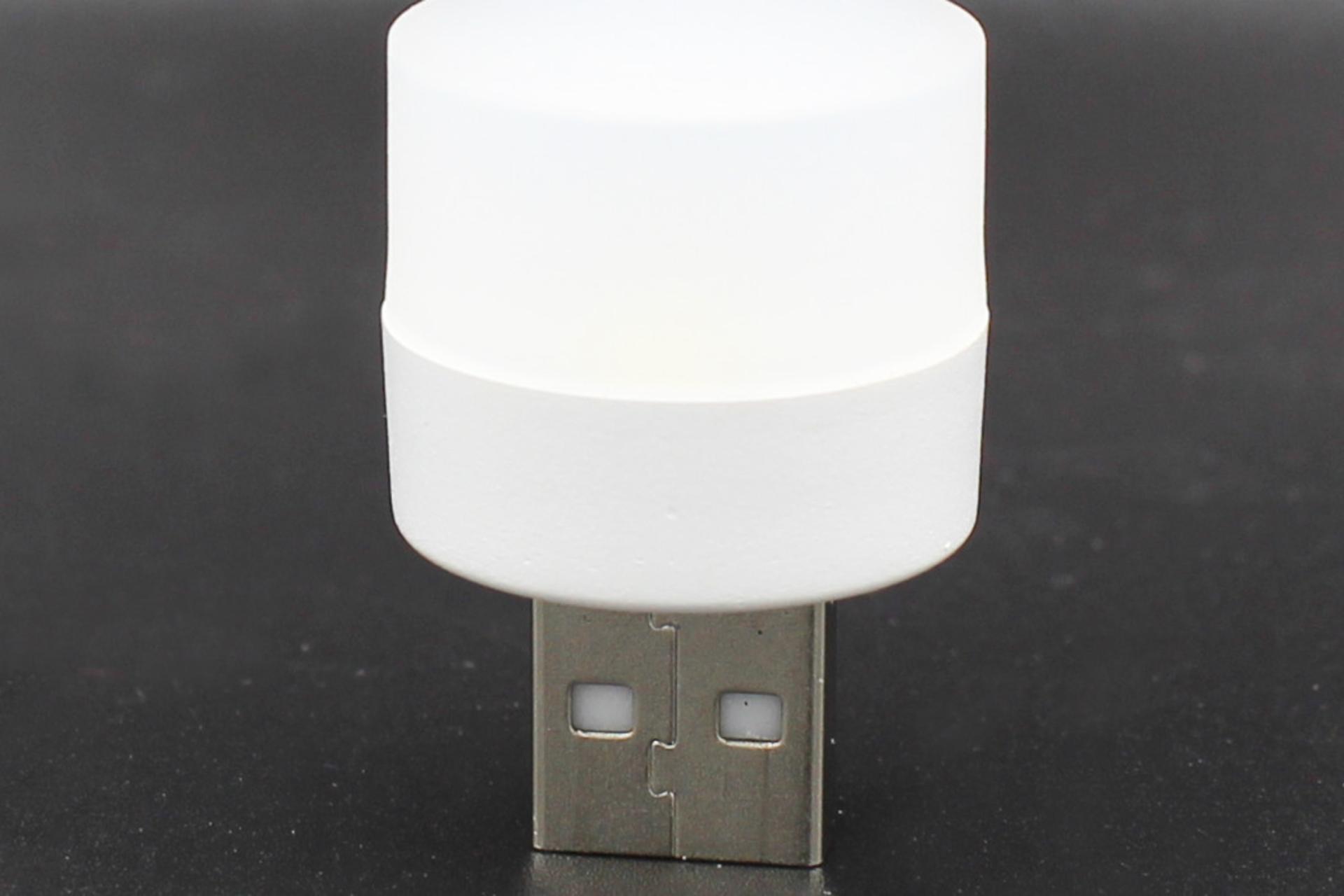 نمای جانبی چراغ USB LED Lamp