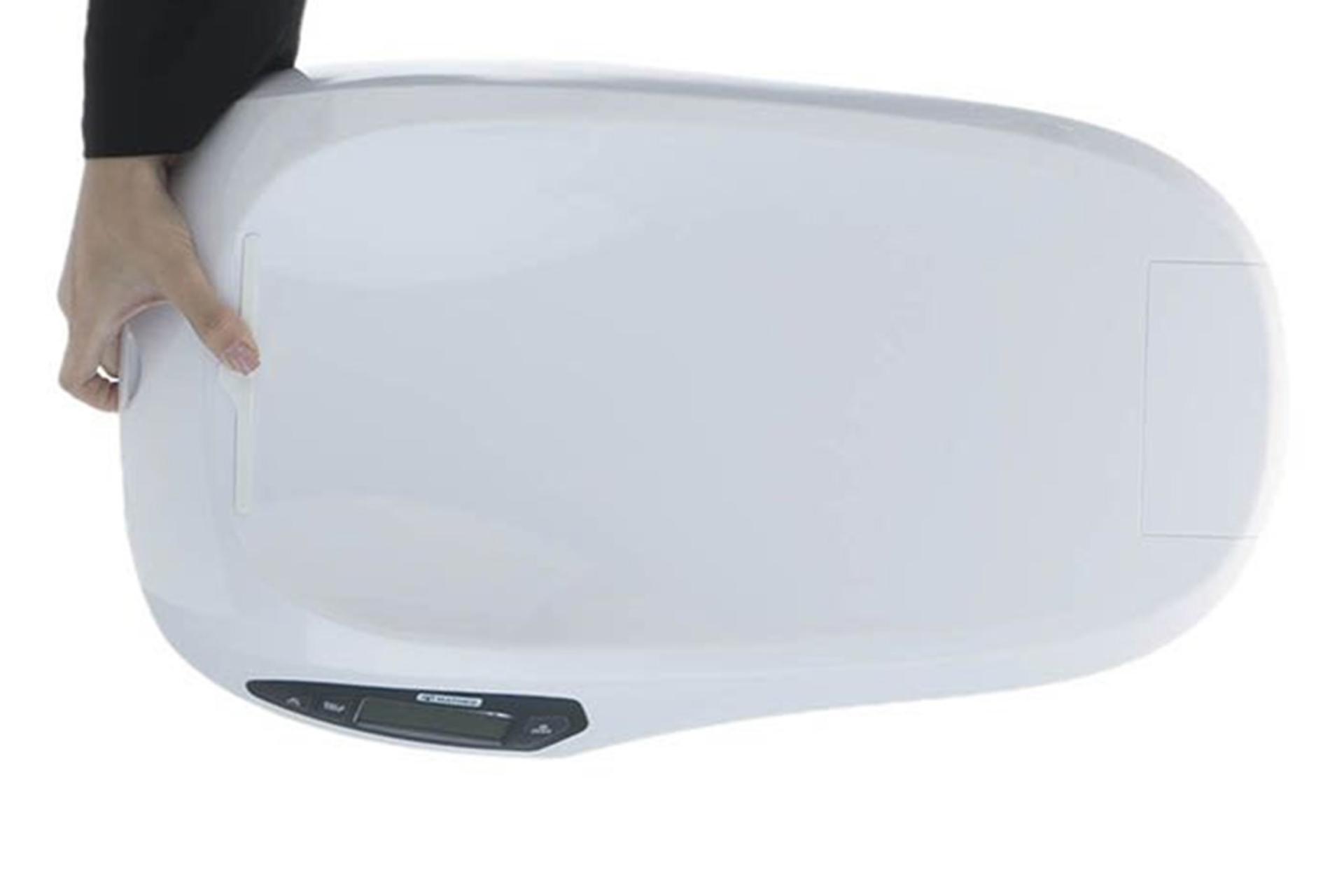 ابعاد ترازوی وزن کشی متئو Matheo PSB 250 i در دست