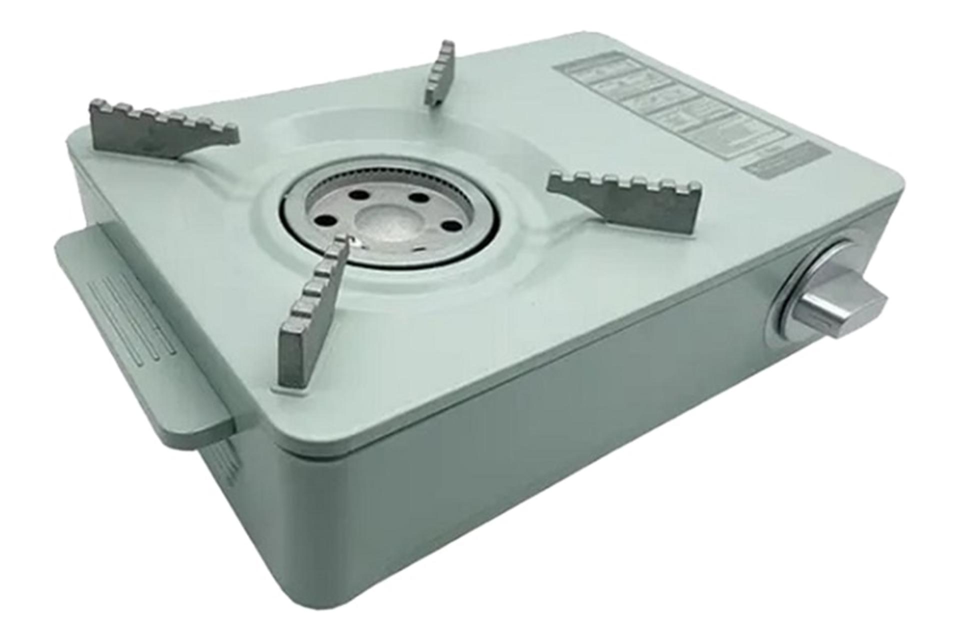 نمای نیمرخ اجاق سفری مدل Cassette Stove با نمایش شعله پخش کن و پنل جلو