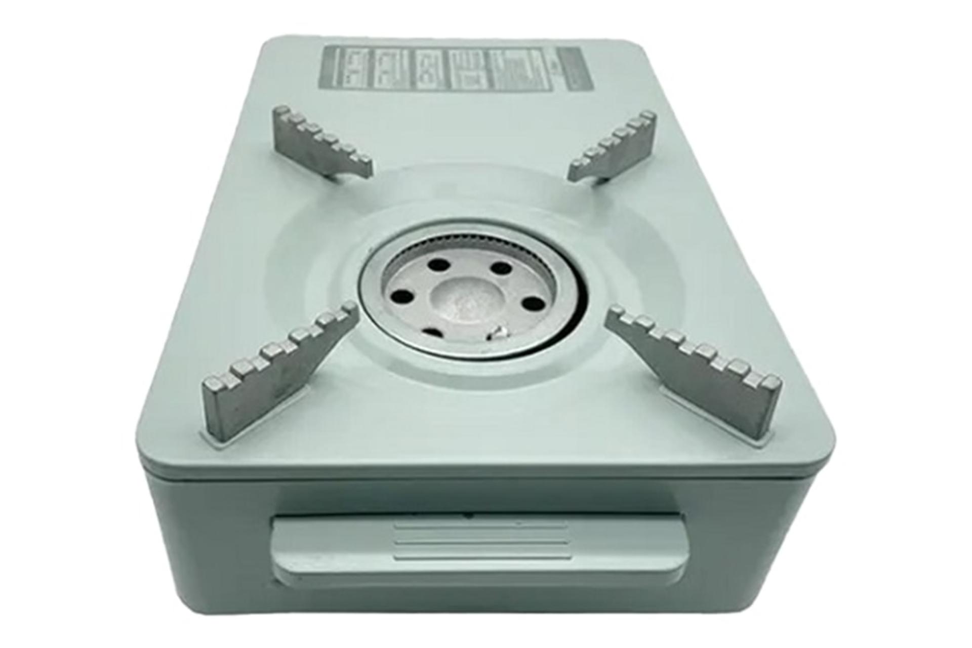 نمای پنل سمت چپ اجاق سفری مدل Cassette Stove با نمایش شعله پخش کن و دسته