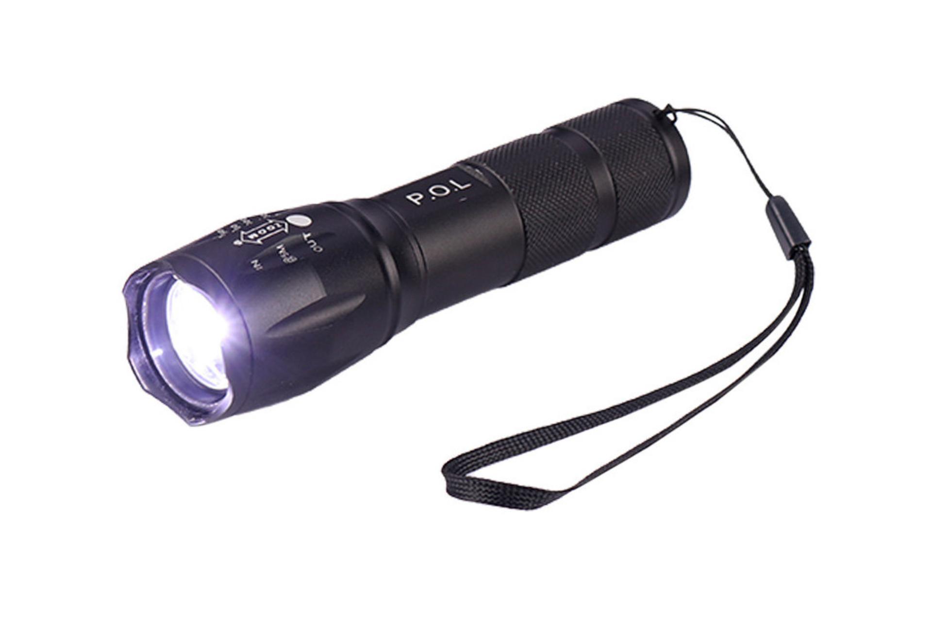 چراغ قوه رویلانگ RUILANG K04-2 در حالت روشن