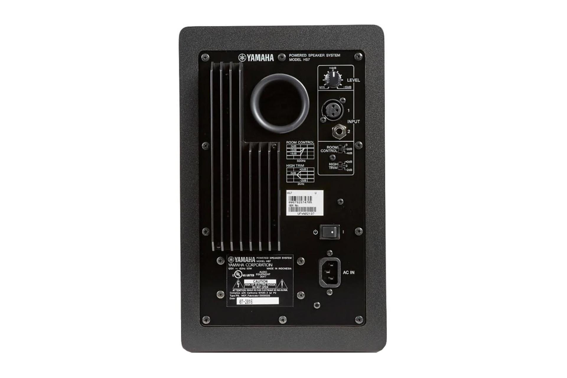 نمای پشت و بدنه اسپیکر یاماها HS5I