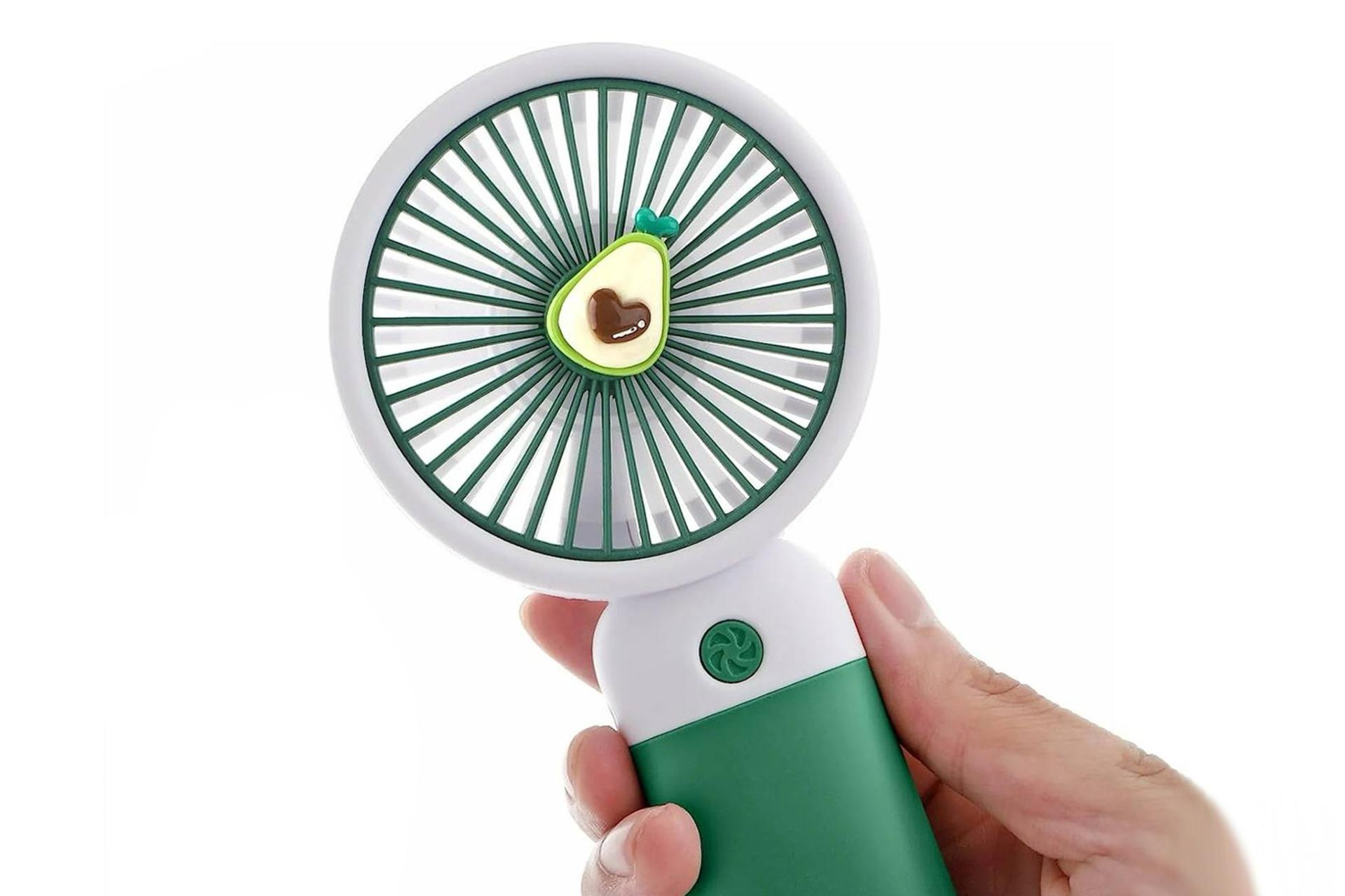 ابعاد پنکه کوچک دستی مدل آووکادو Small fan Avocado در دست