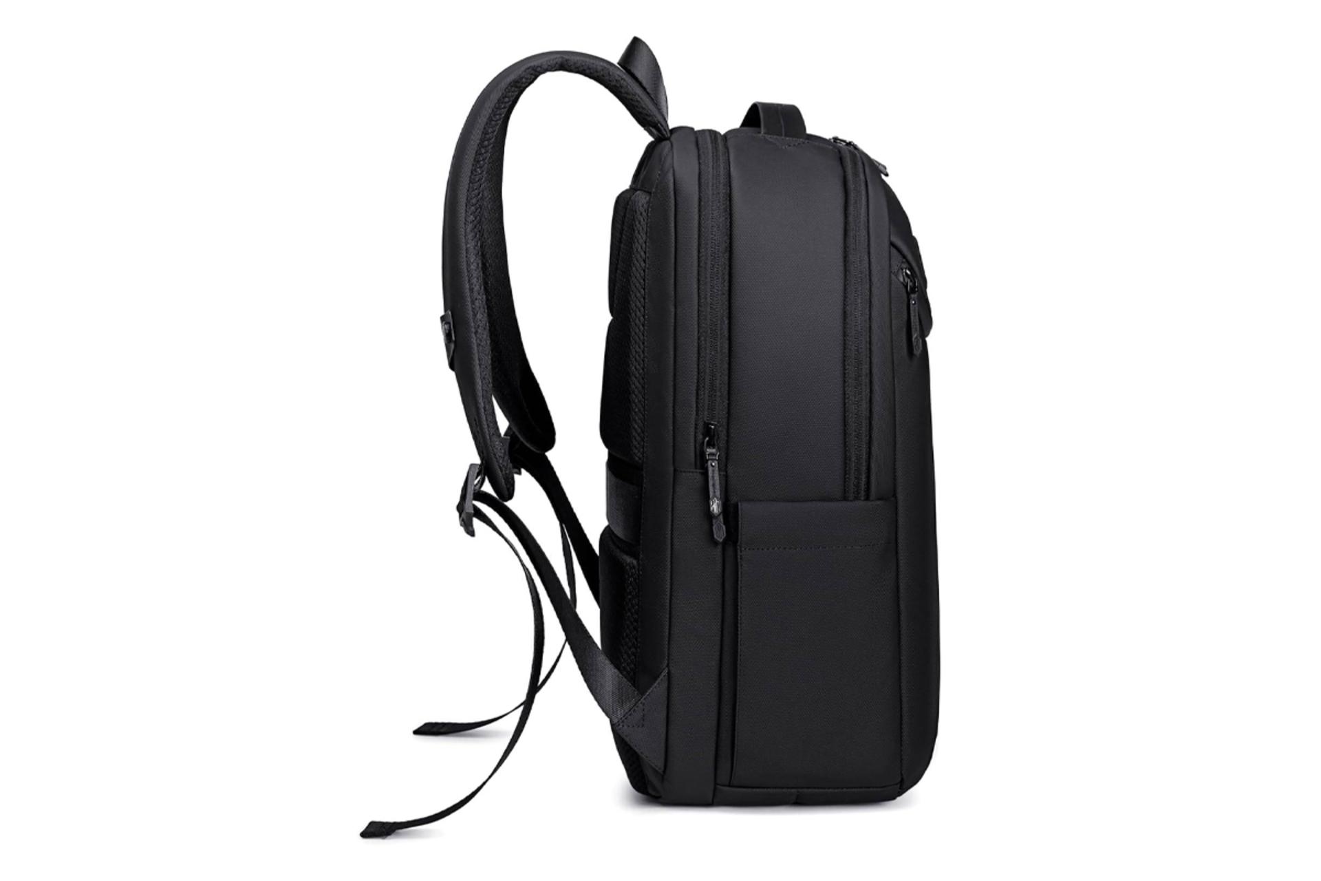 نمای کنار کیف لپ تاپ کوله پشتی لپ تاپ آرکتیک هانتر B00555 مناسب 15.6 اینچ