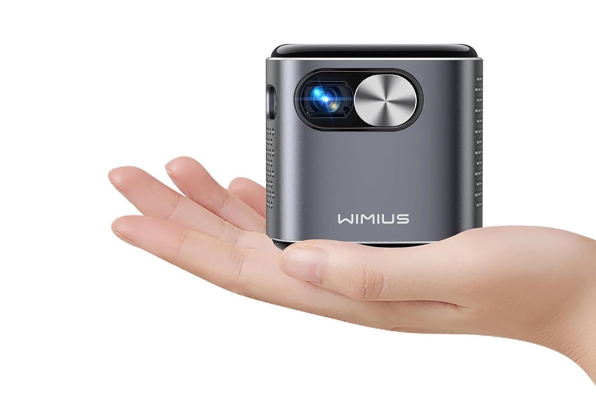 ویدیو پروژکتور ویمیوس WiMiUS Q2 Pro نمای در دست