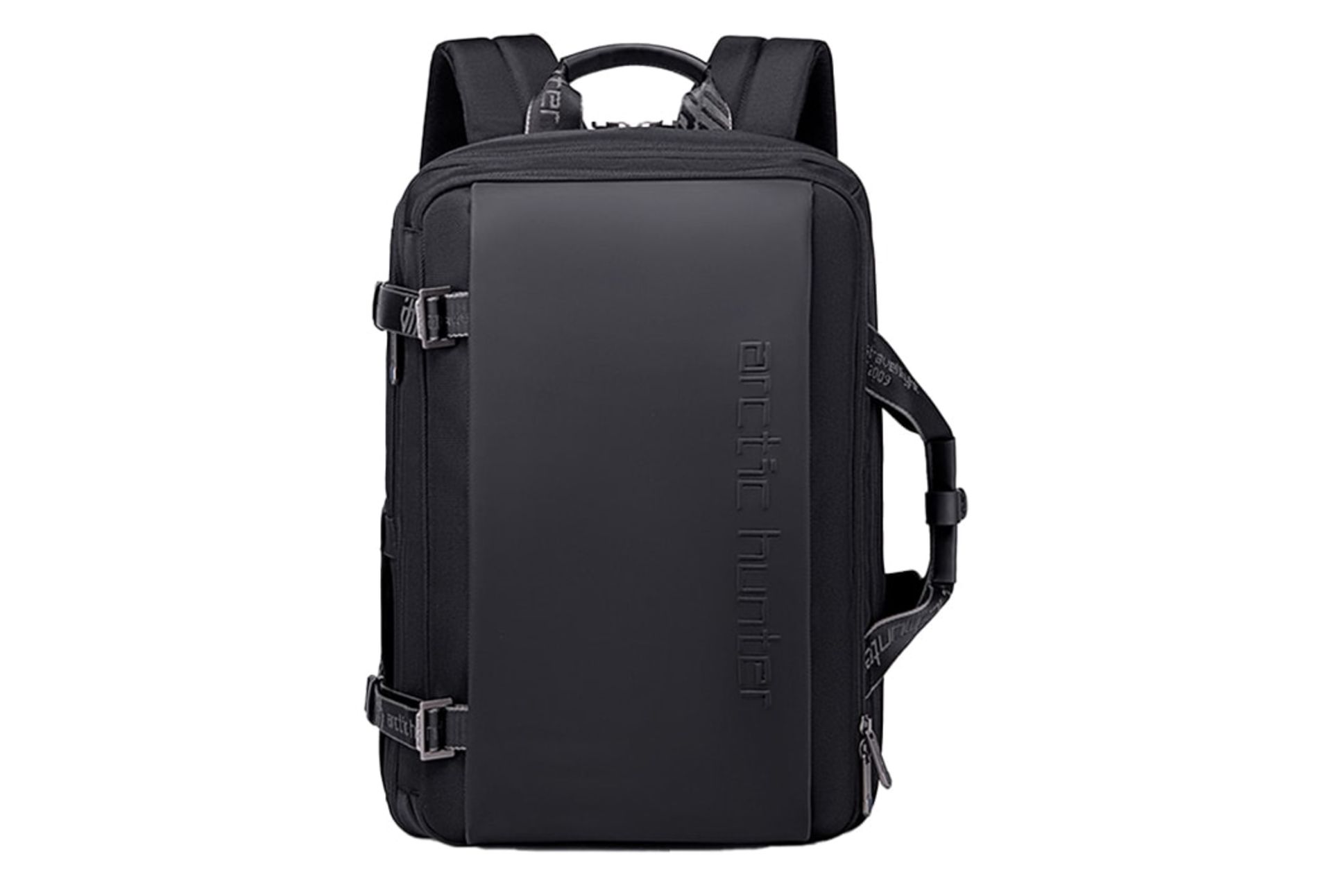 نمای جلوی کوله پشتی لپ تاپ آرکتیک هانتر B00540 مناسب 15.6 اینچ با نمایش لوگو و جیب‌ها رنگ مشکی