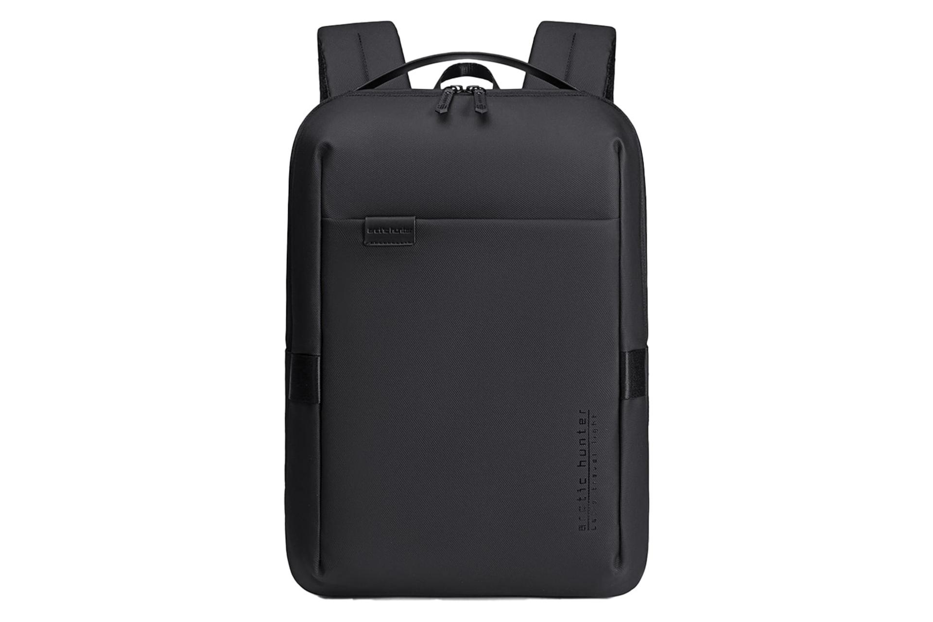 نمای جلوی کوله پشتی لپ تاپ آرکتیک هانتر B00574 مناسب 14 اینچ با نمایش لوگو و جیب‌ها رنگ مشکی