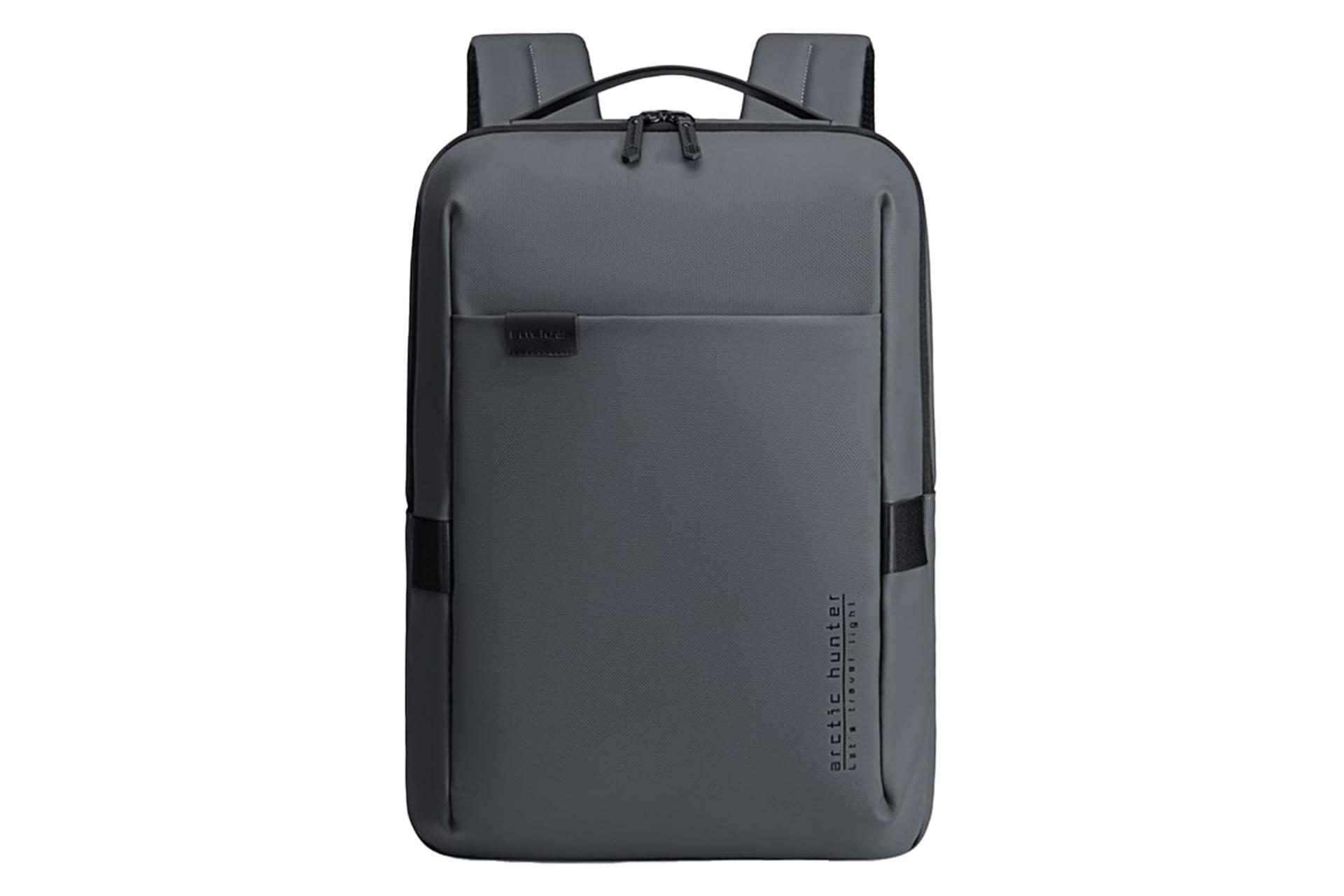 نمای جلوی کوله پشتی لپ تاپ آرکتیک هانتر B00574 مناسب 14 اینچ با نمایش لوگو و جیب‌ها رنگ خاکستری