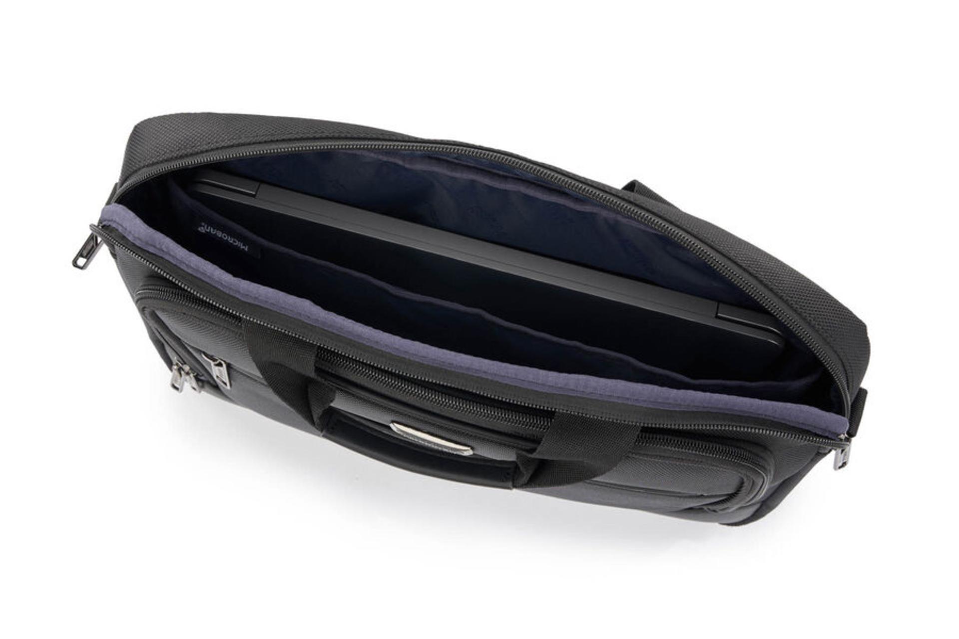 نمای داخل کیف لپ تاپ امریکن توریستر BASS مناسب 15.6 اینچ