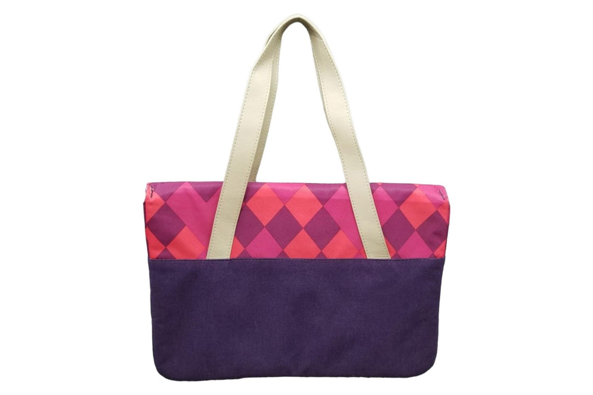 کیف لپ تاپ اس تی ام Grace Deluxe مناسب 15 اینچ نمای روبرو